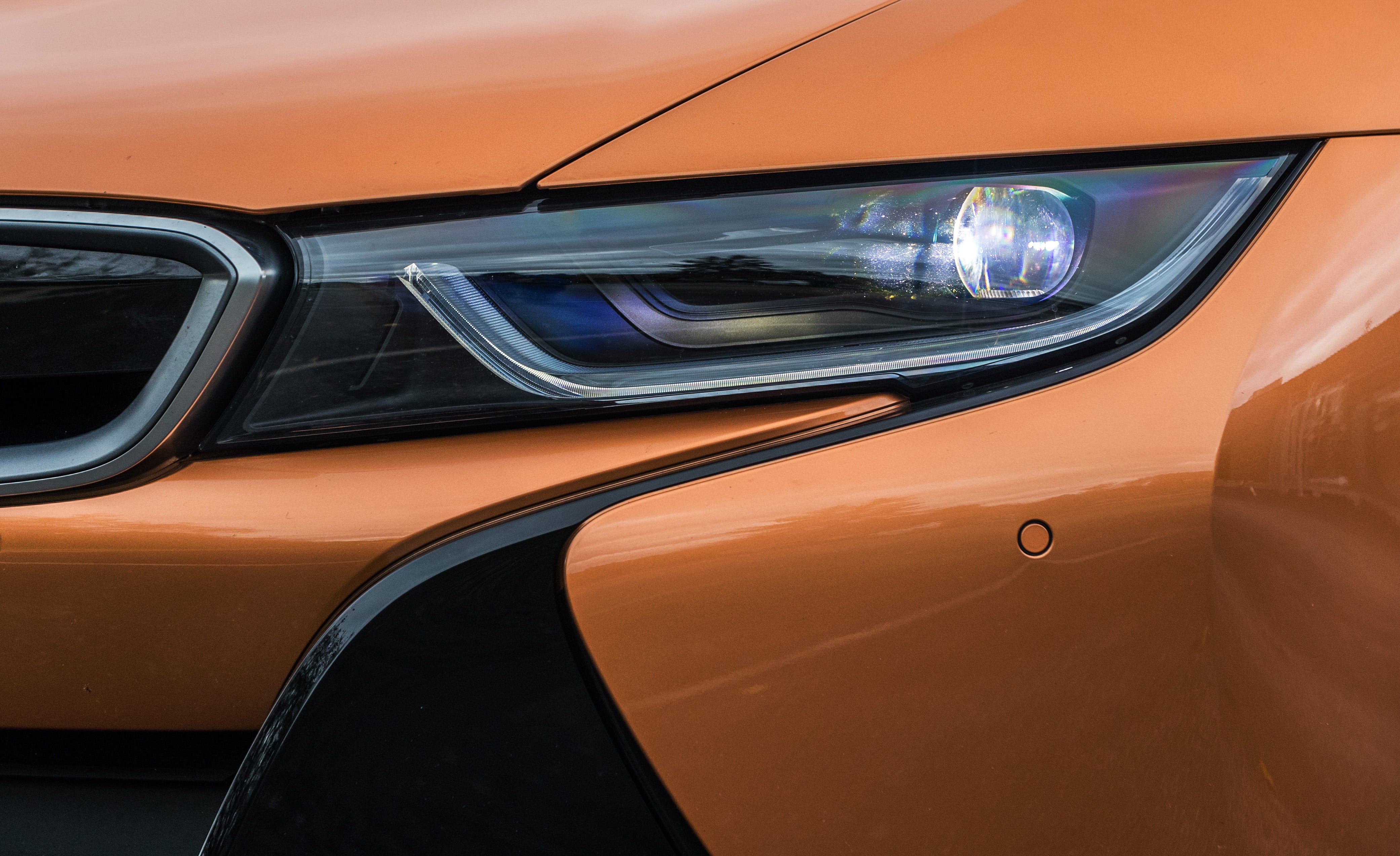 i8