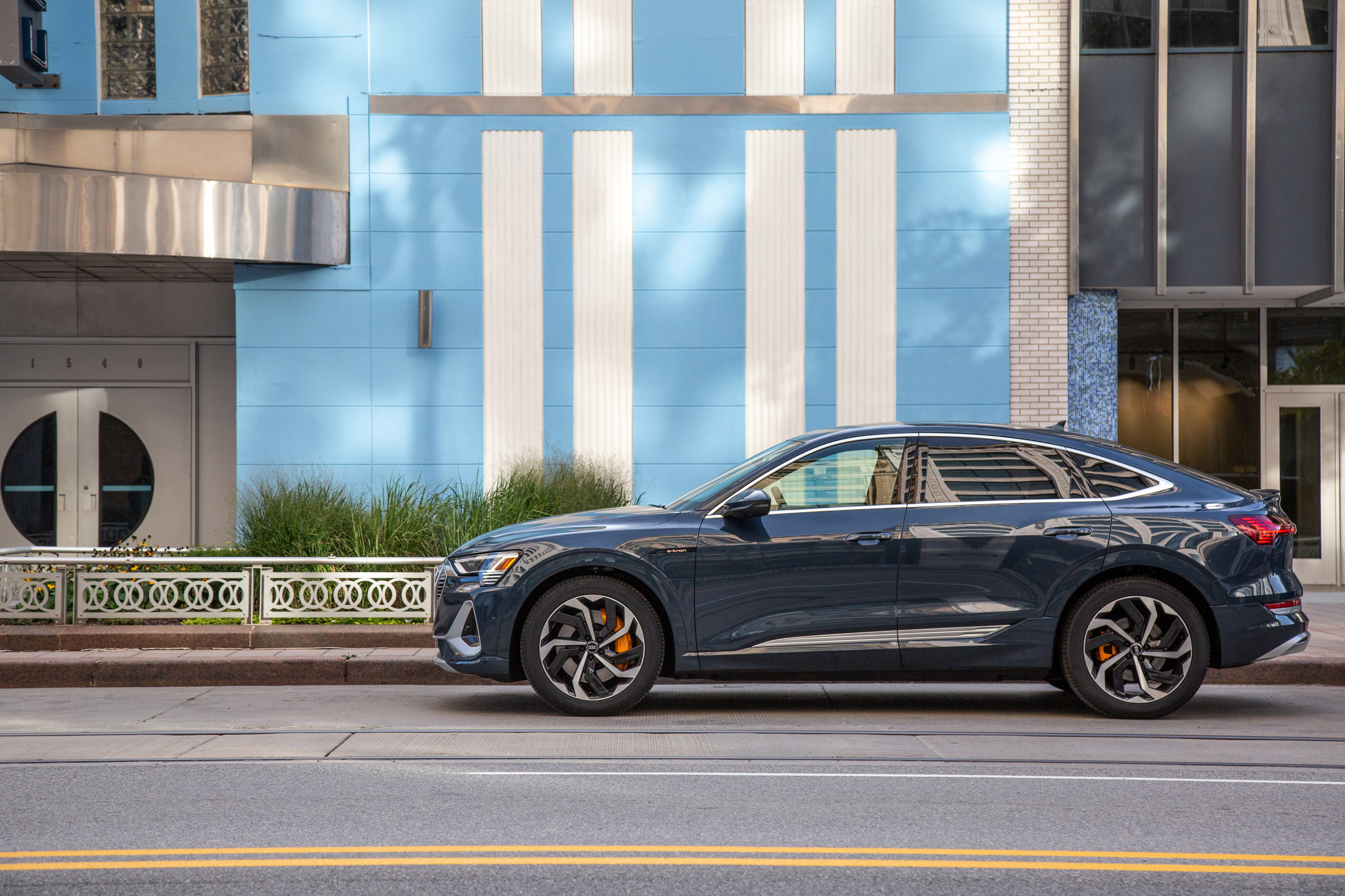 Q8 e-tron