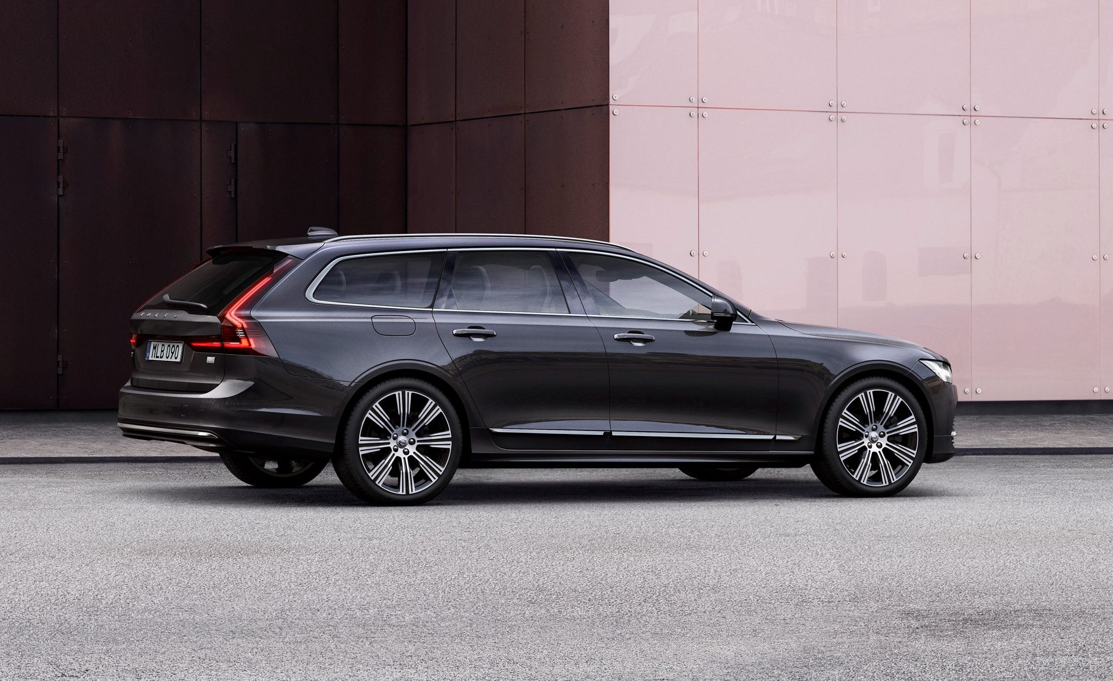 S90
