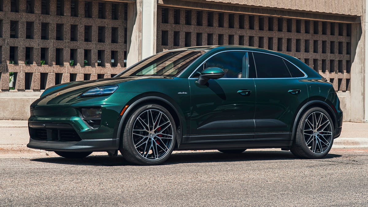 Macan Electric photo