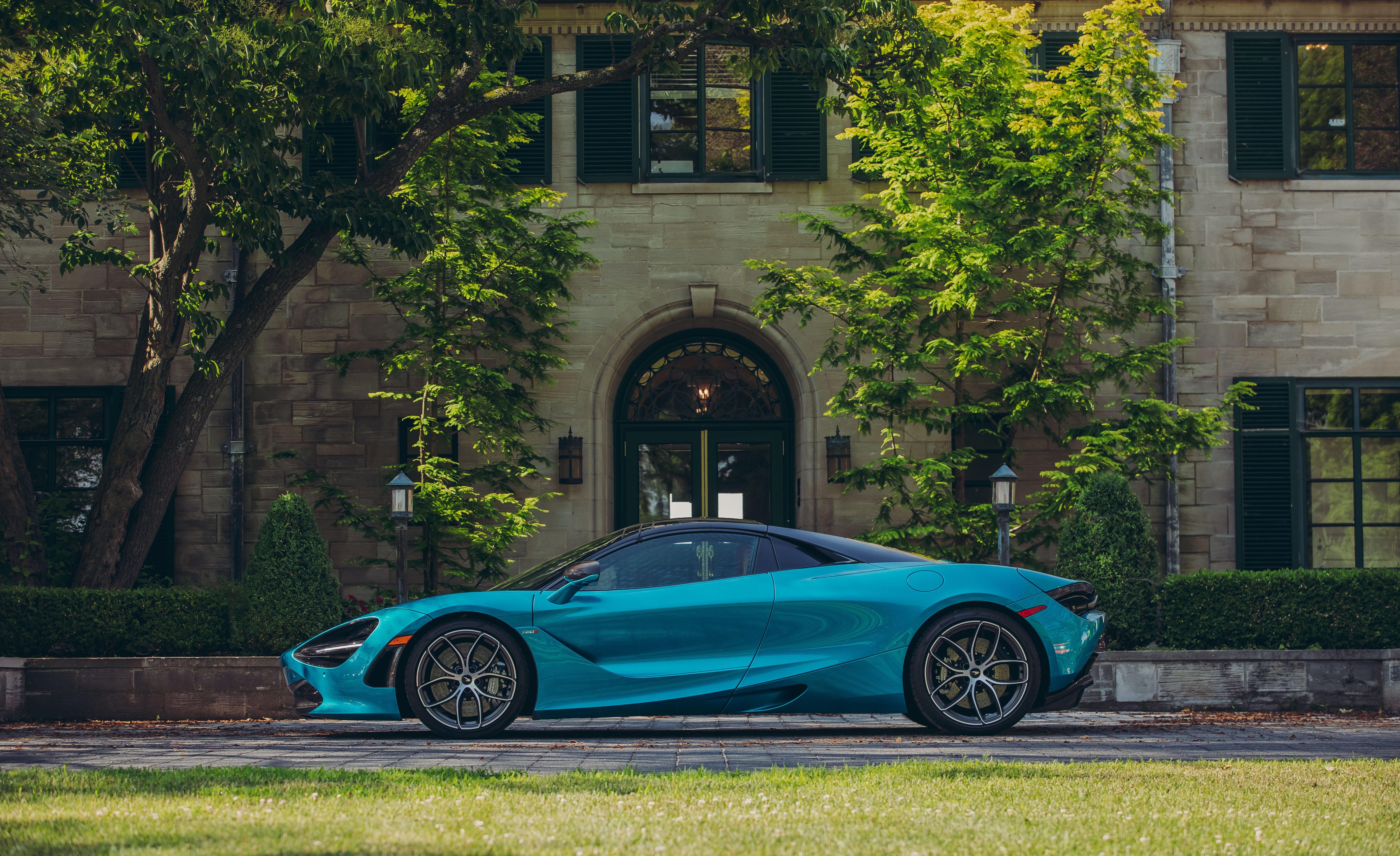 720S