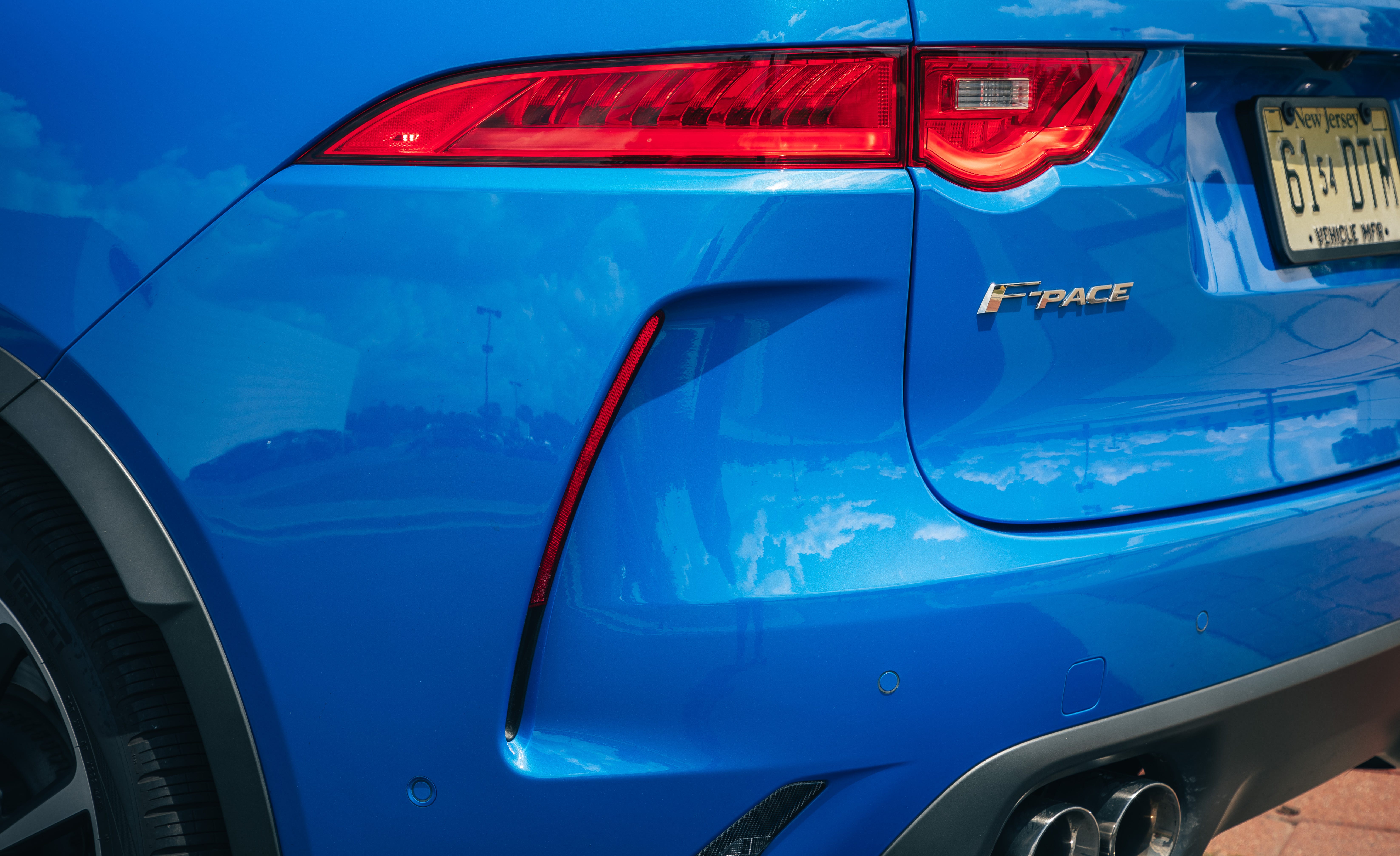 F-Pace SVR