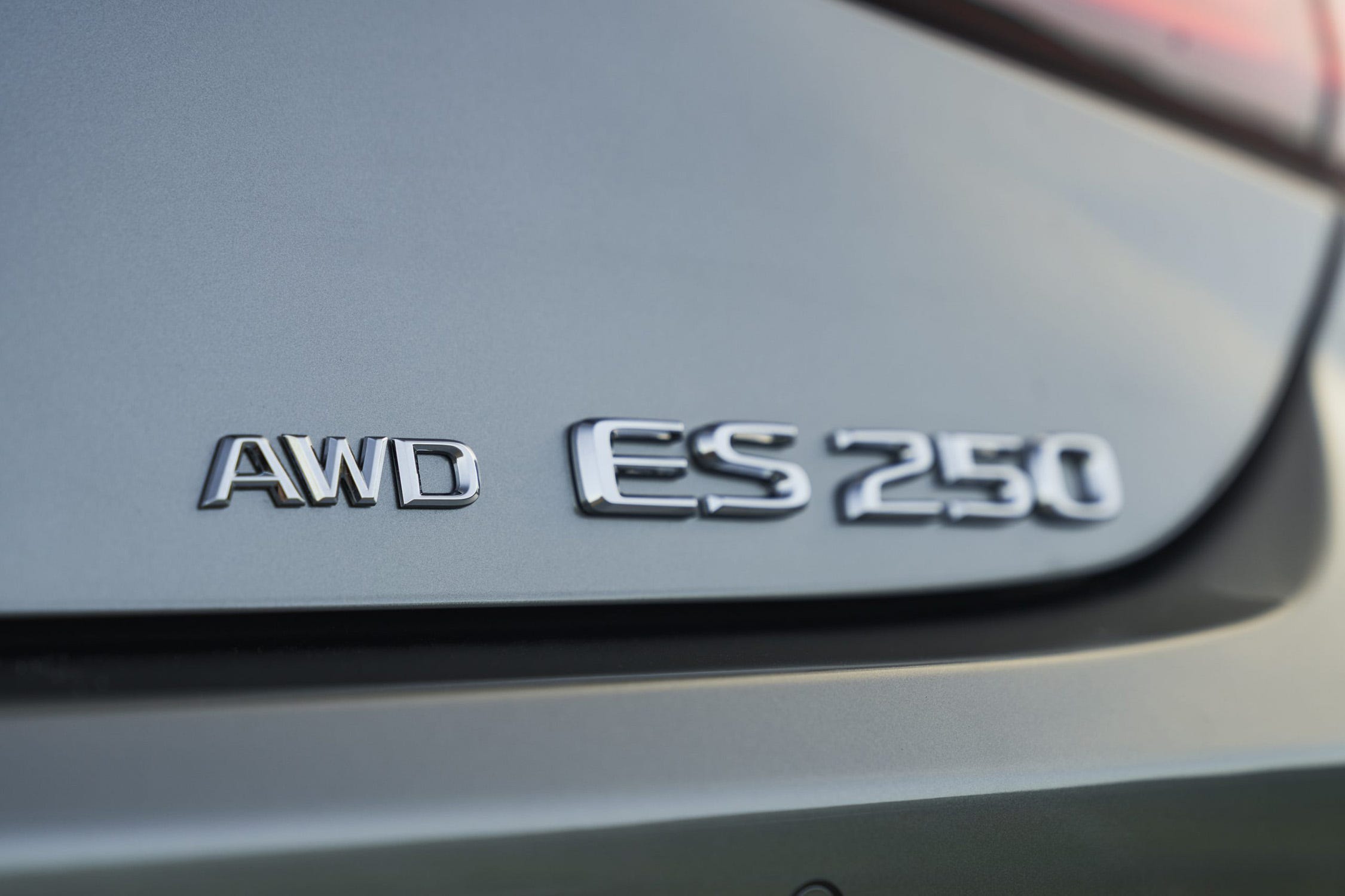ES