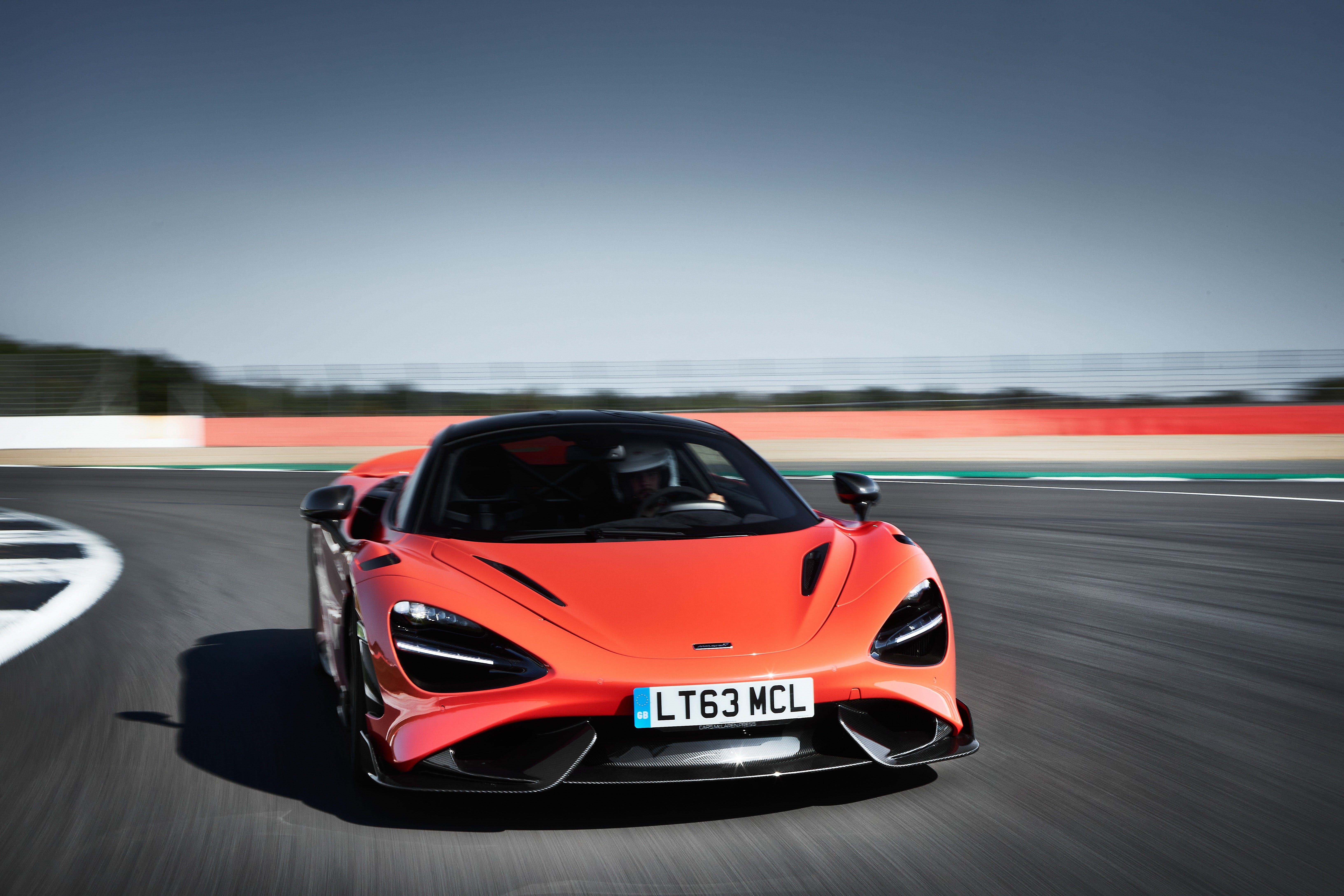 765LT