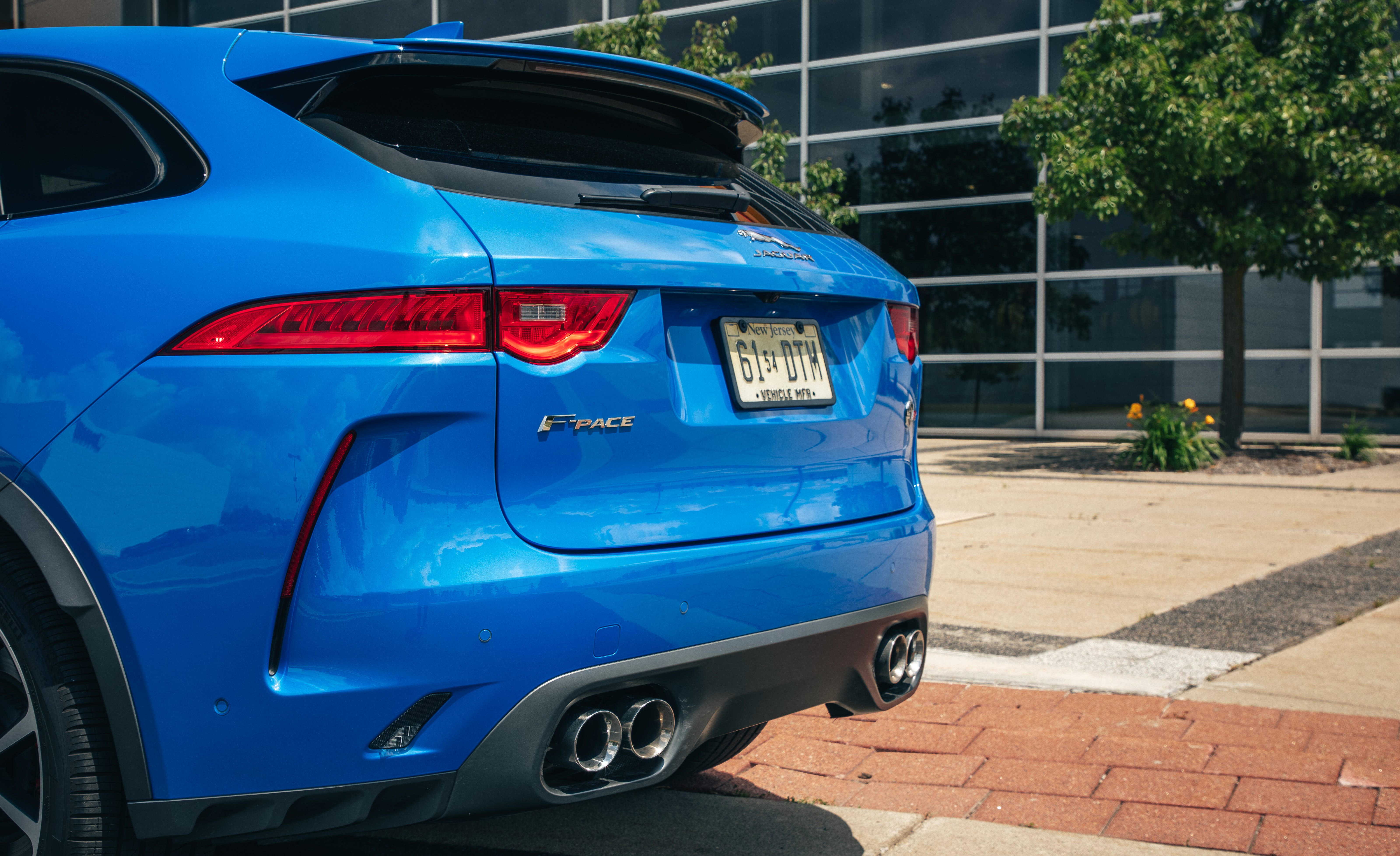 F-Pace SVR