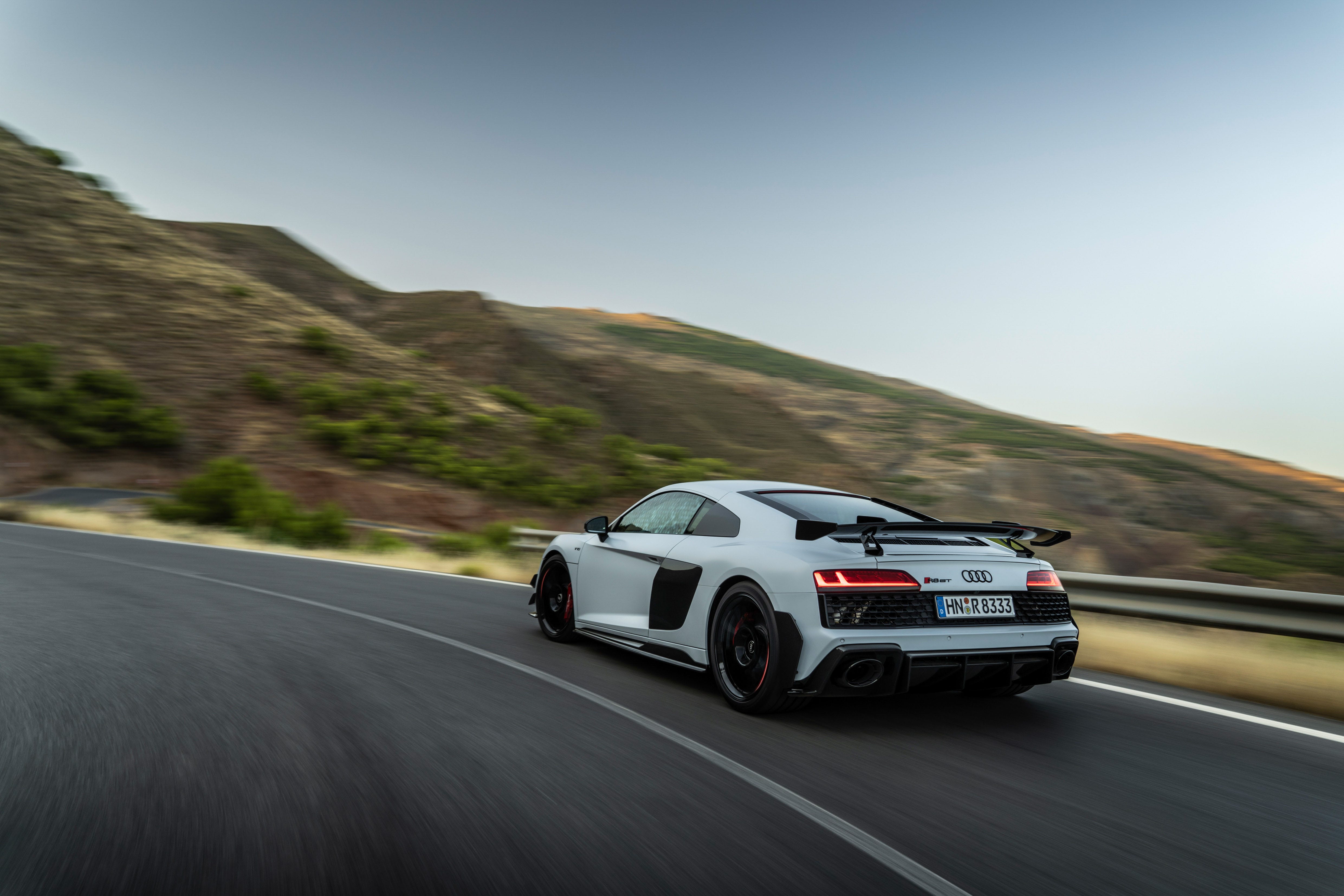 R8