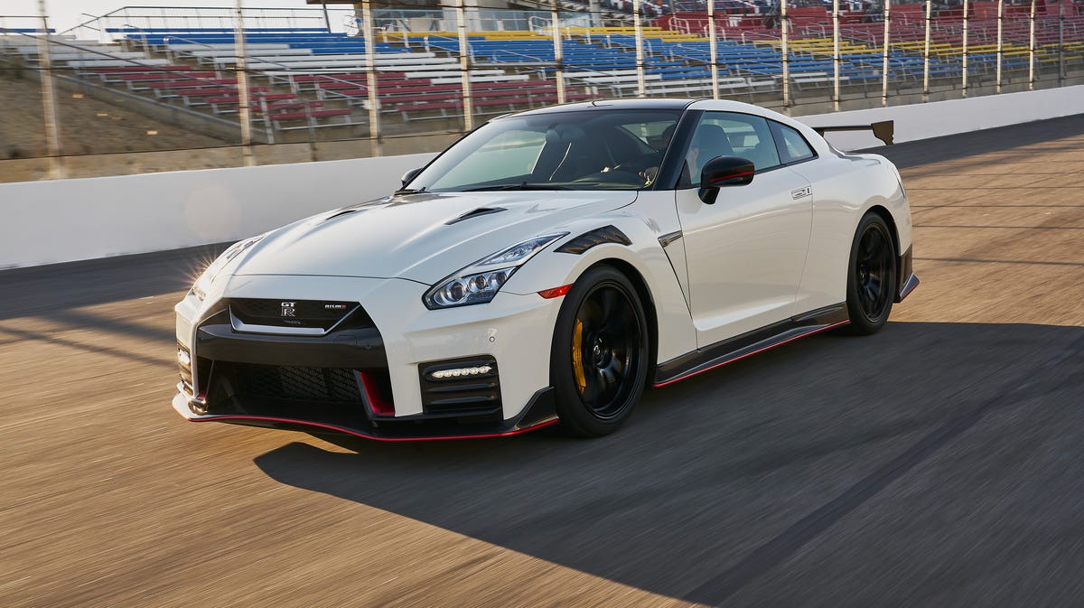 Nissan GT-R