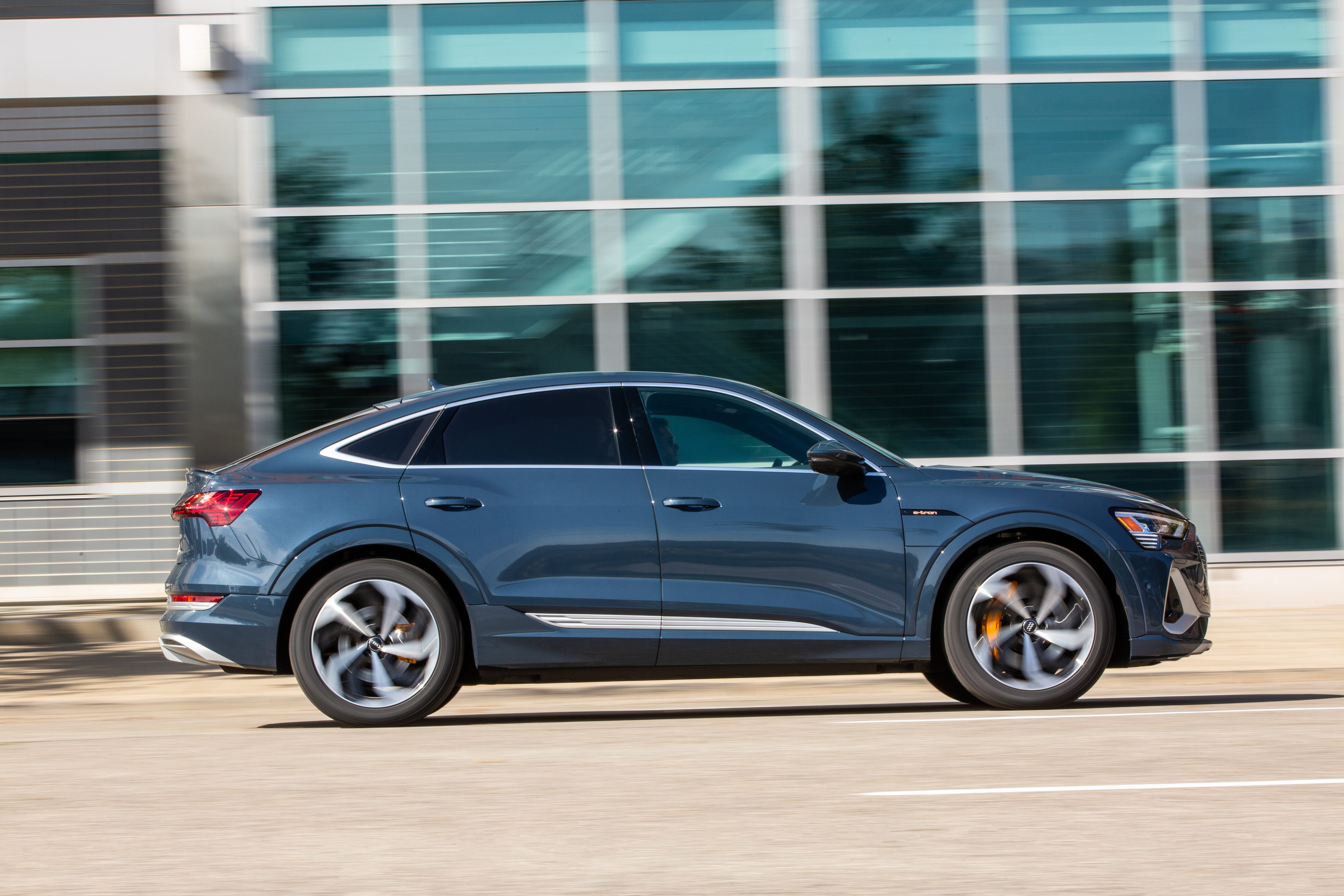 Q8 e-tron