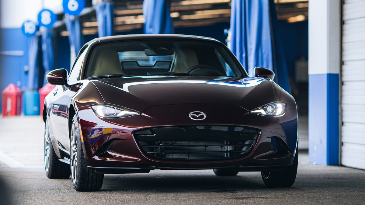 MX-5 Miata photo