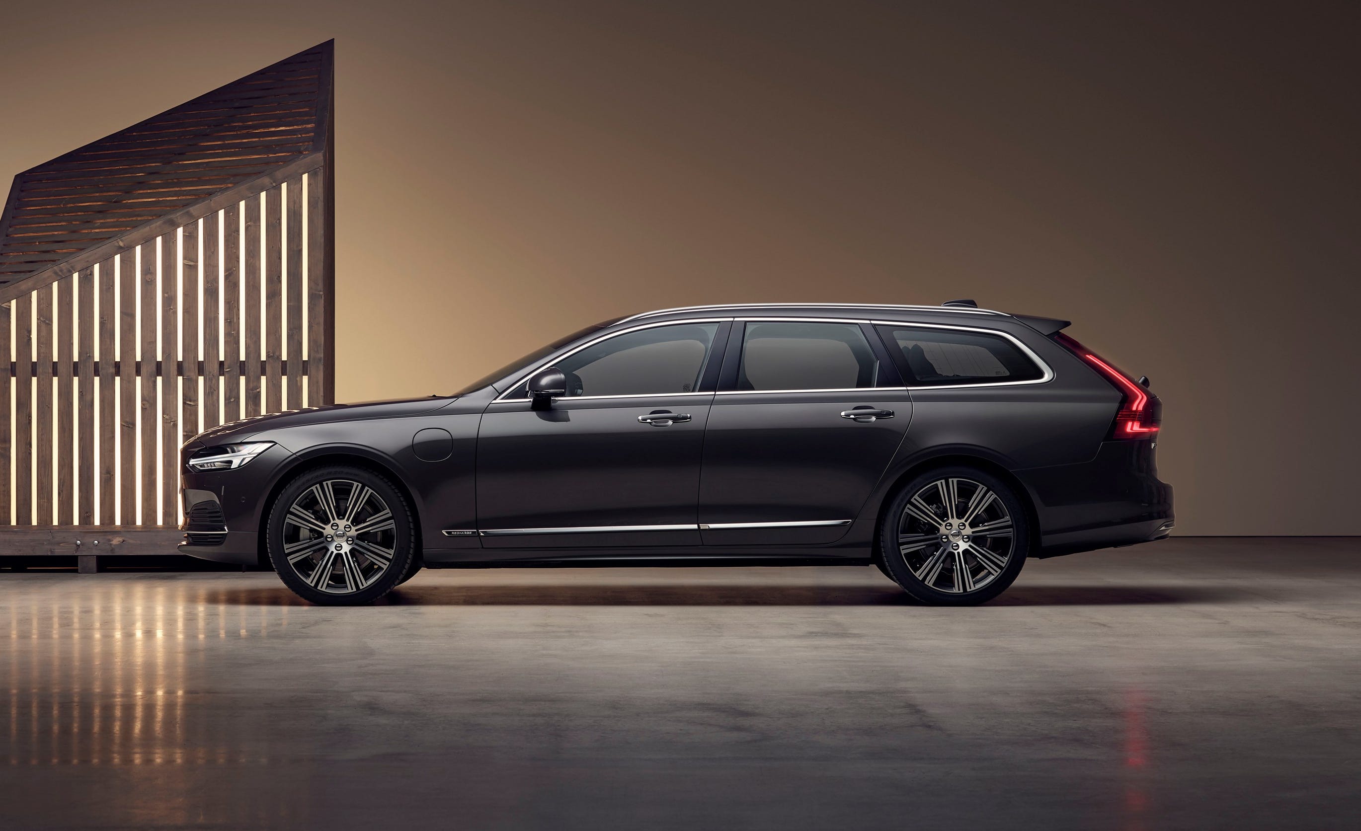 S90