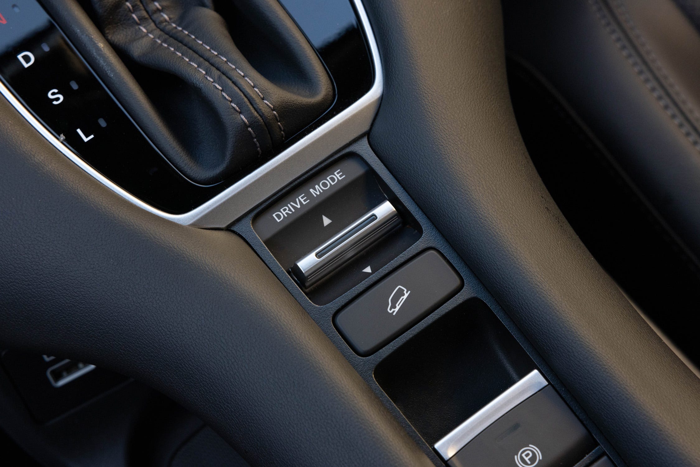 HR-V