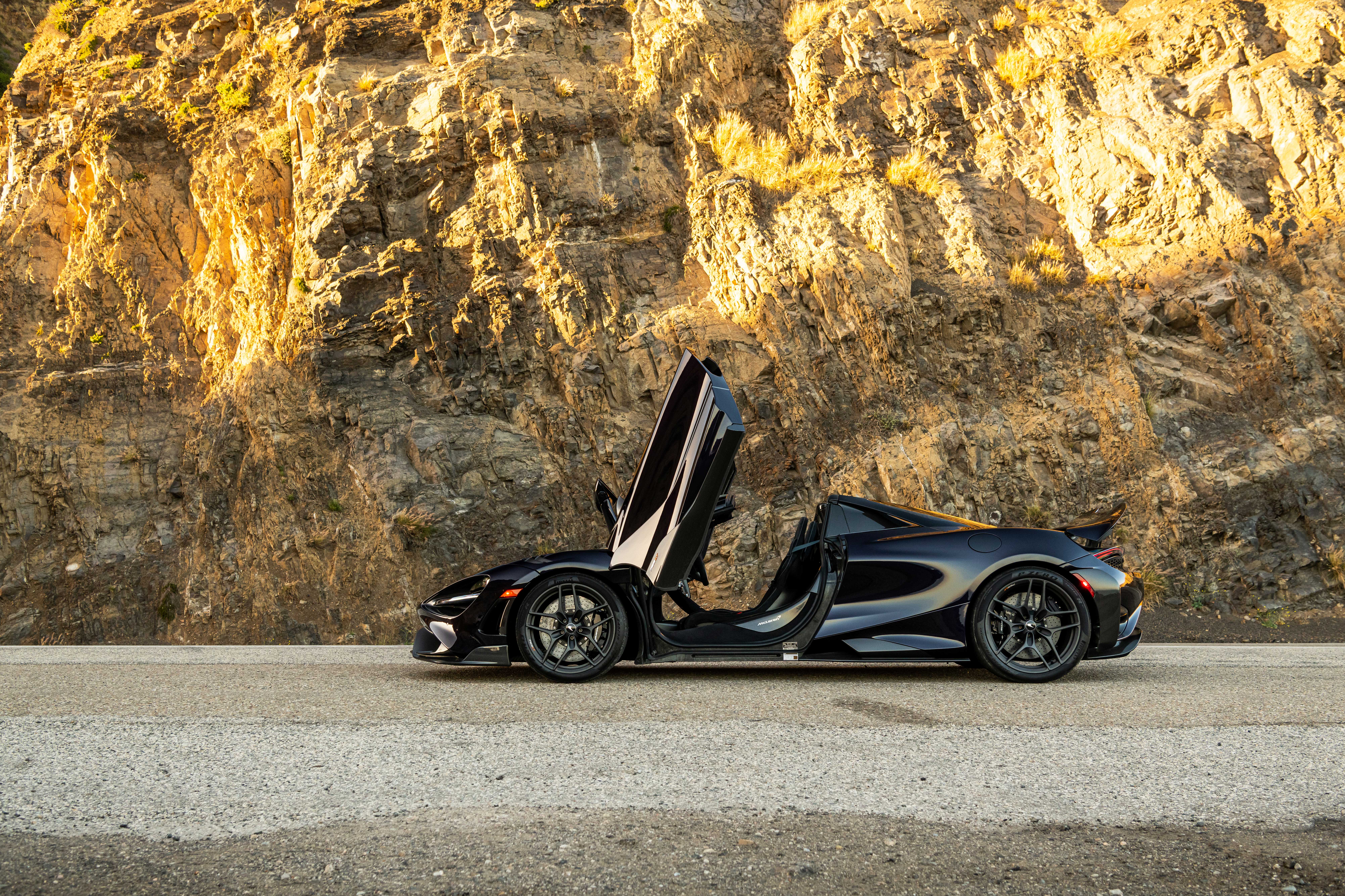 765LT