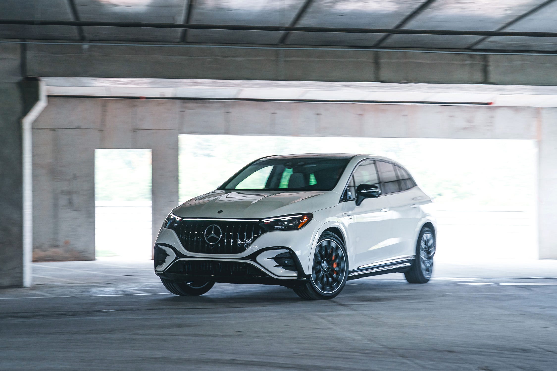 EQE SUV