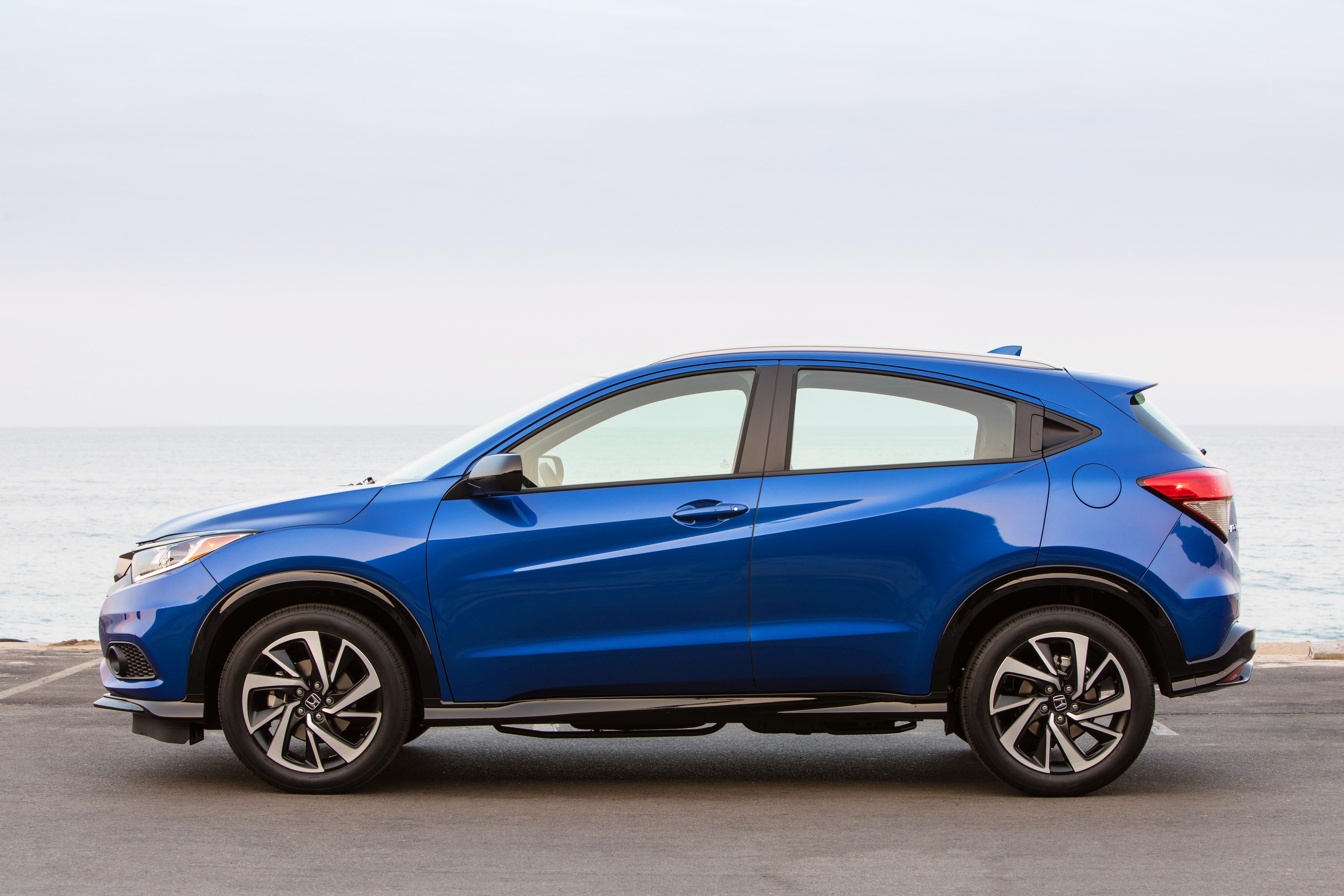 HR-V
