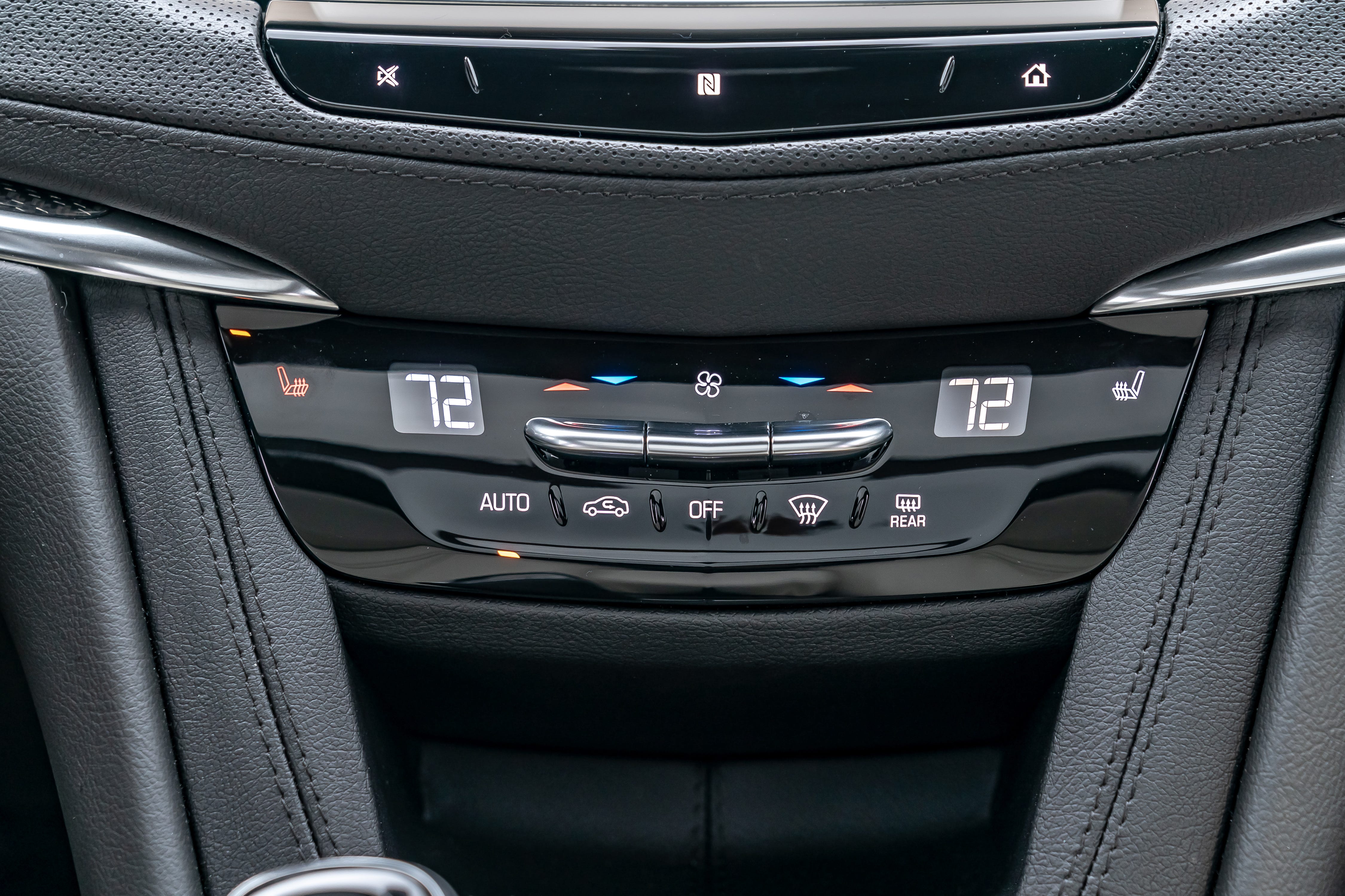 XT5