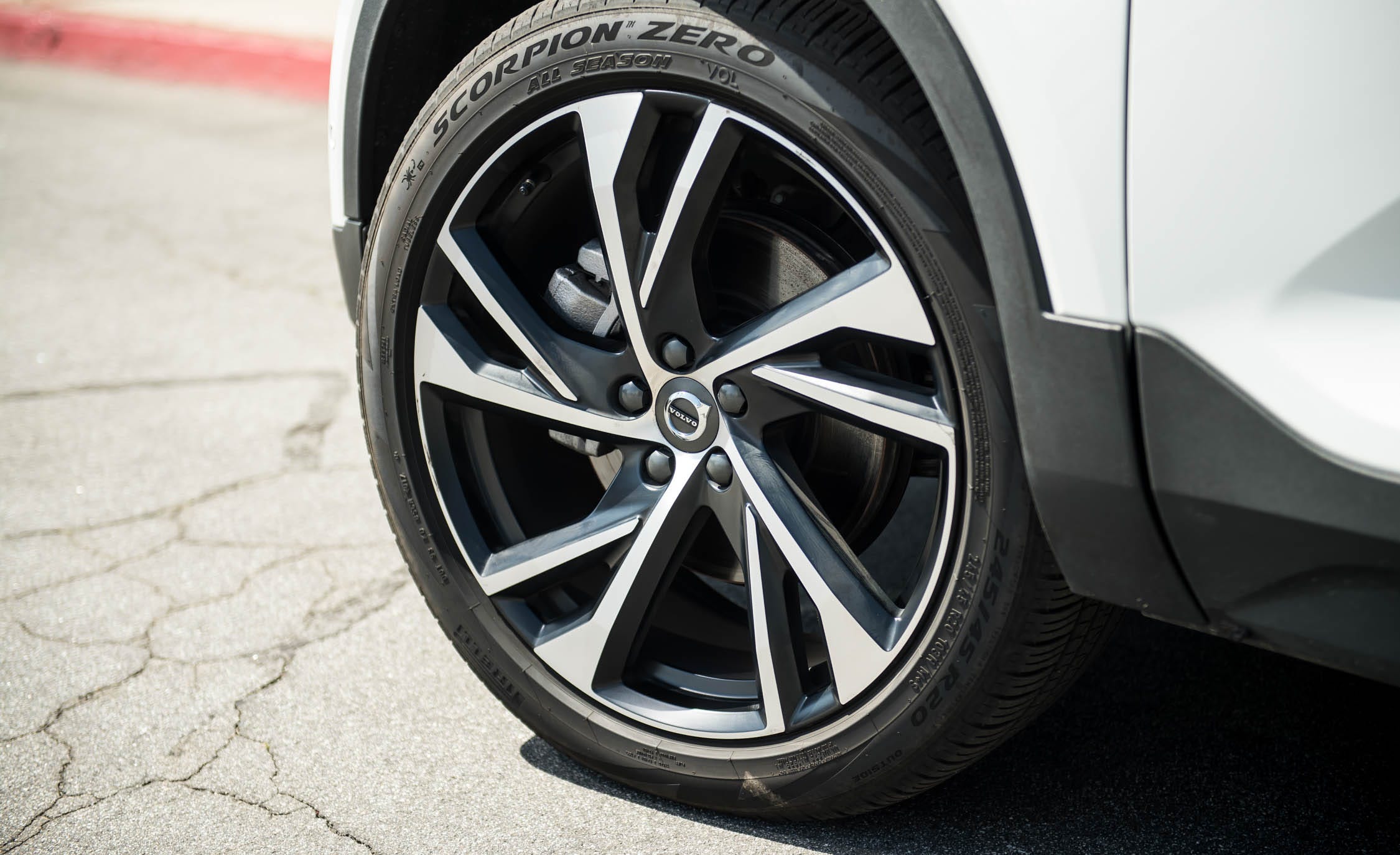 XC40