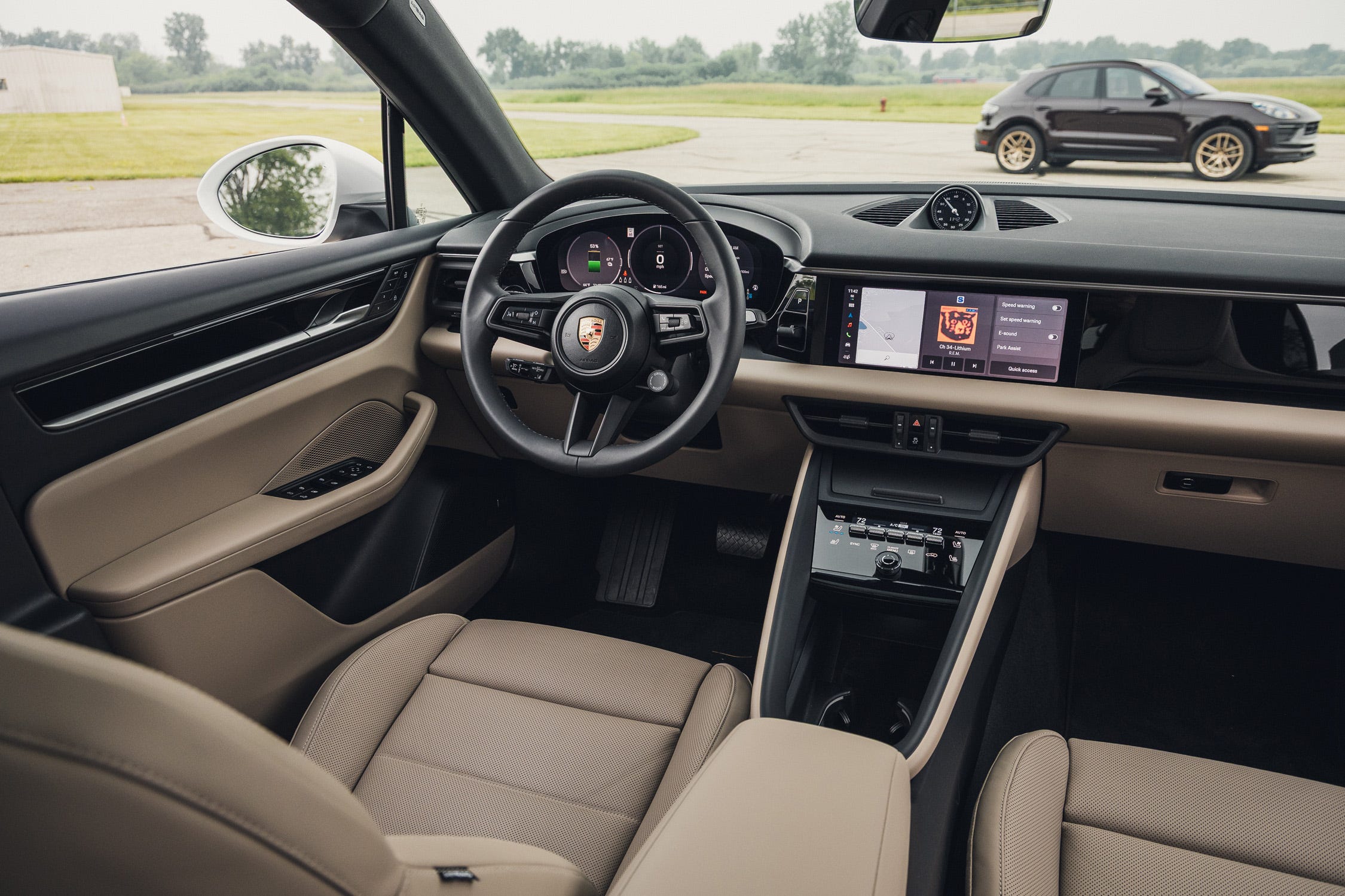 Macan Electric
