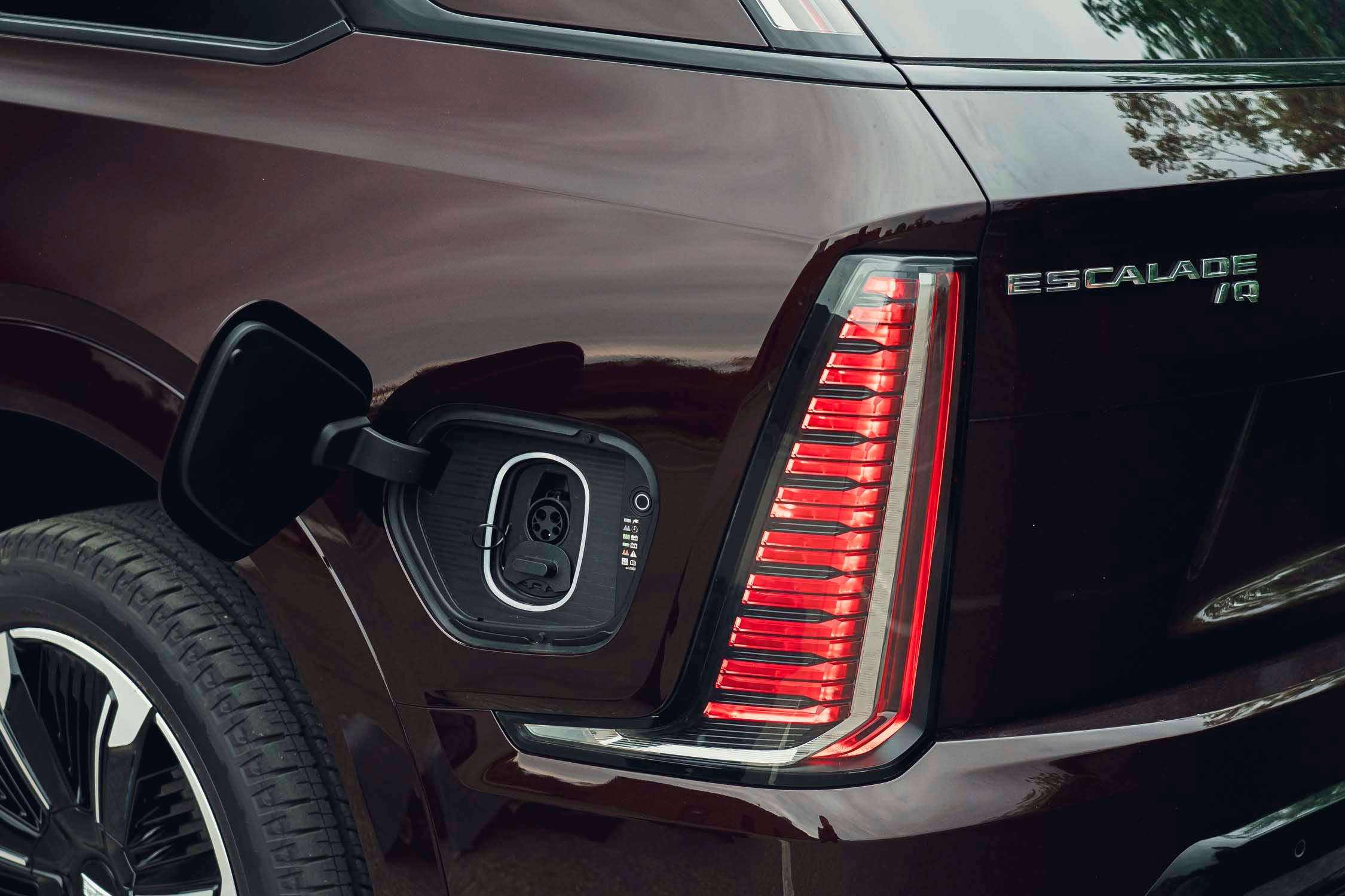 Escalade IQ