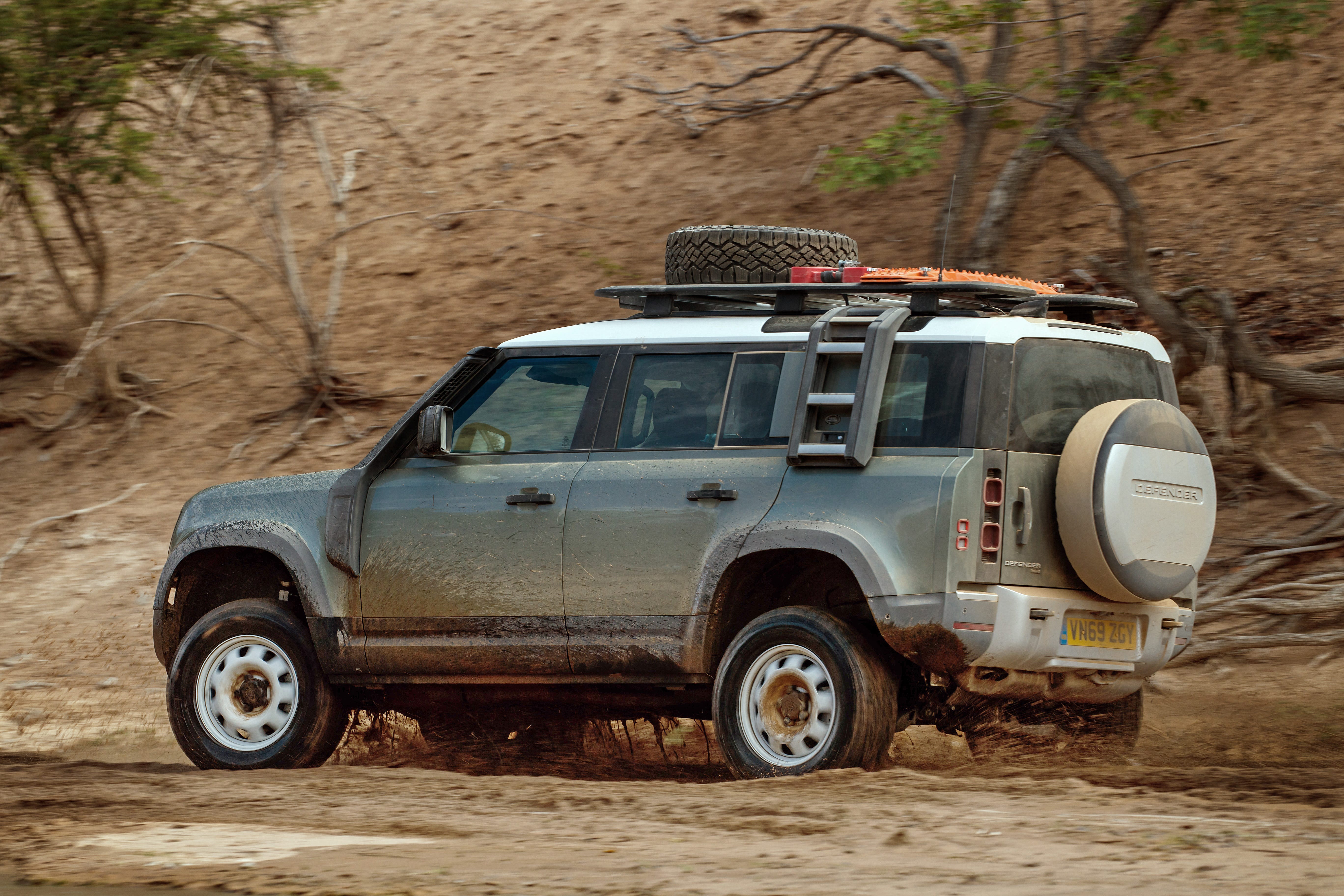 2025 Land Rover Defender Octa: Fierce Defender