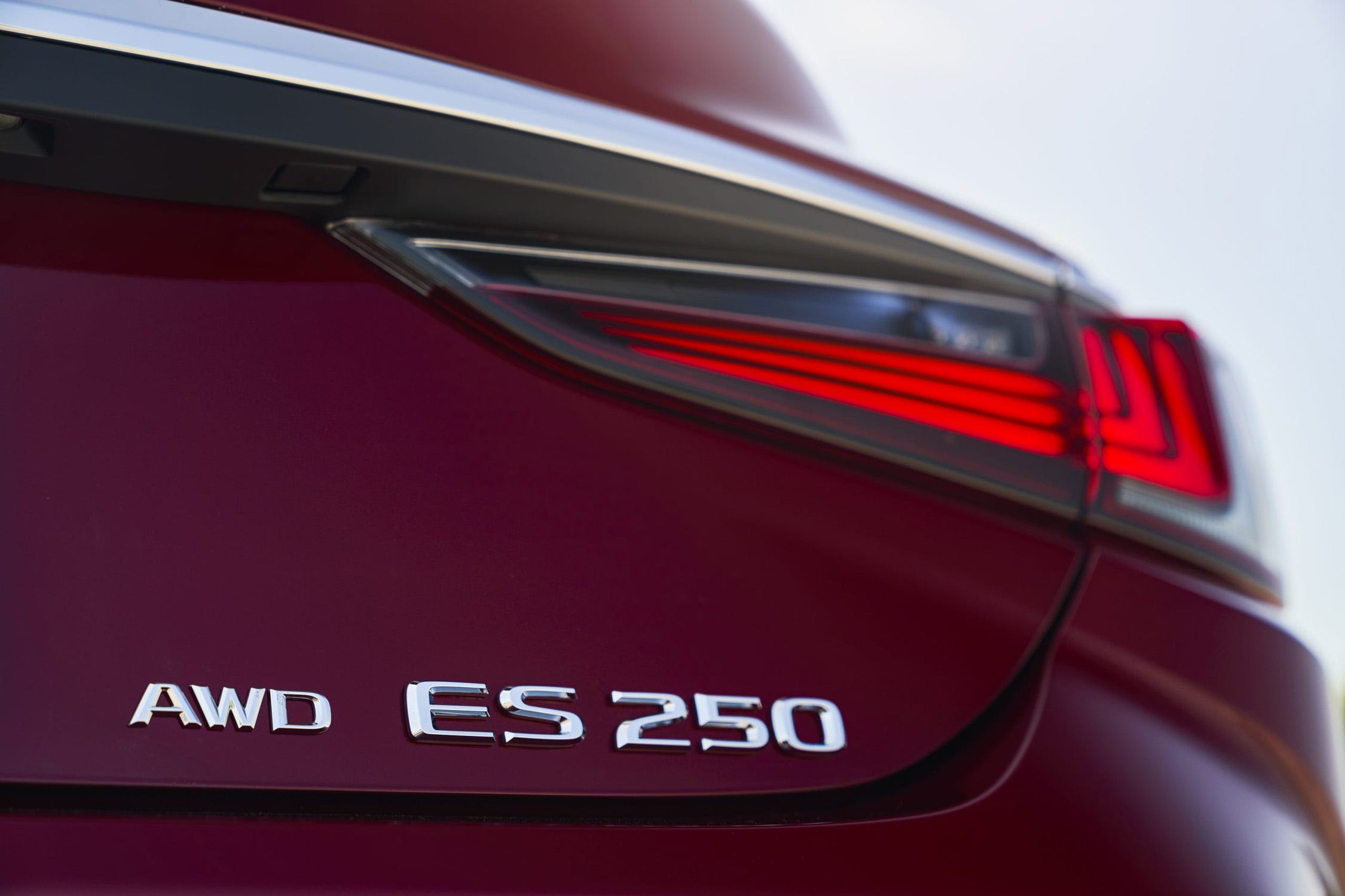 ES