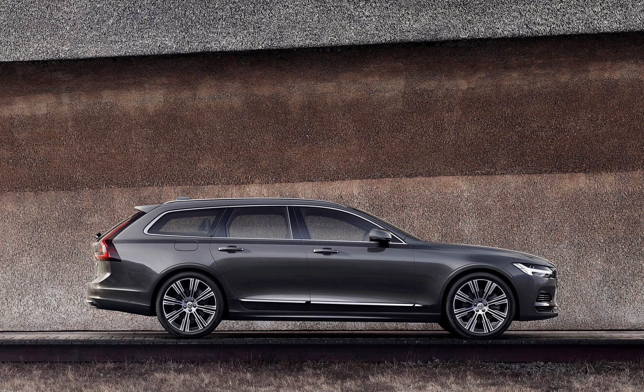 S90
