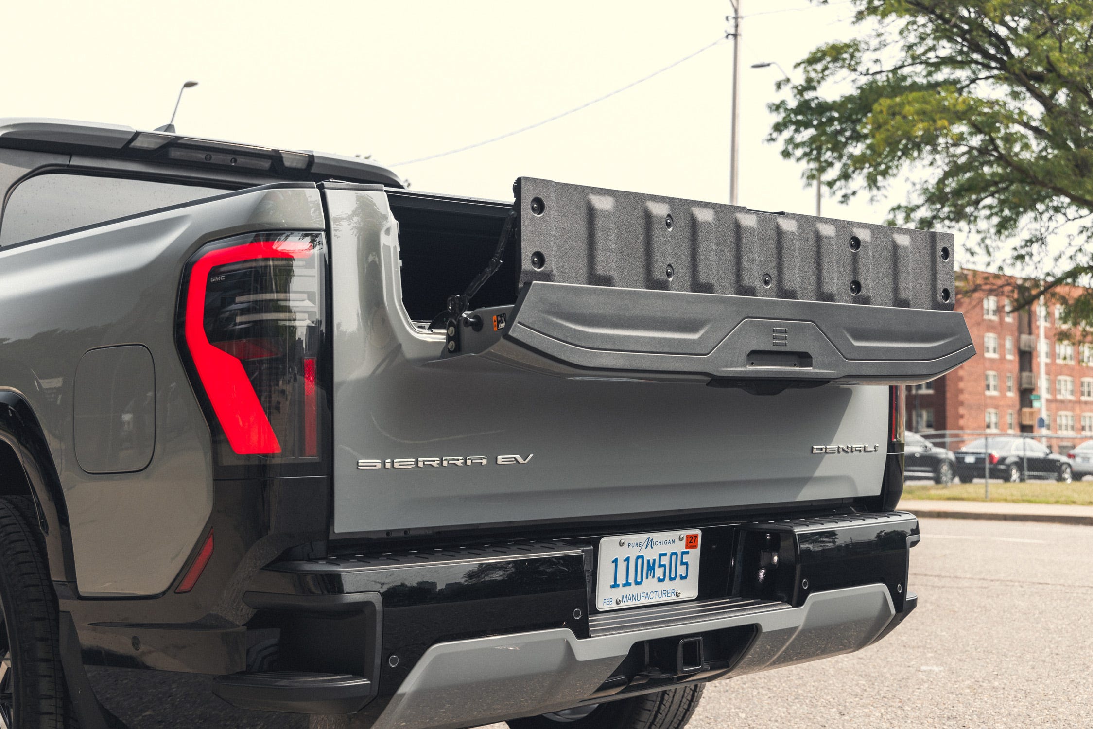 GMC Sierra EV