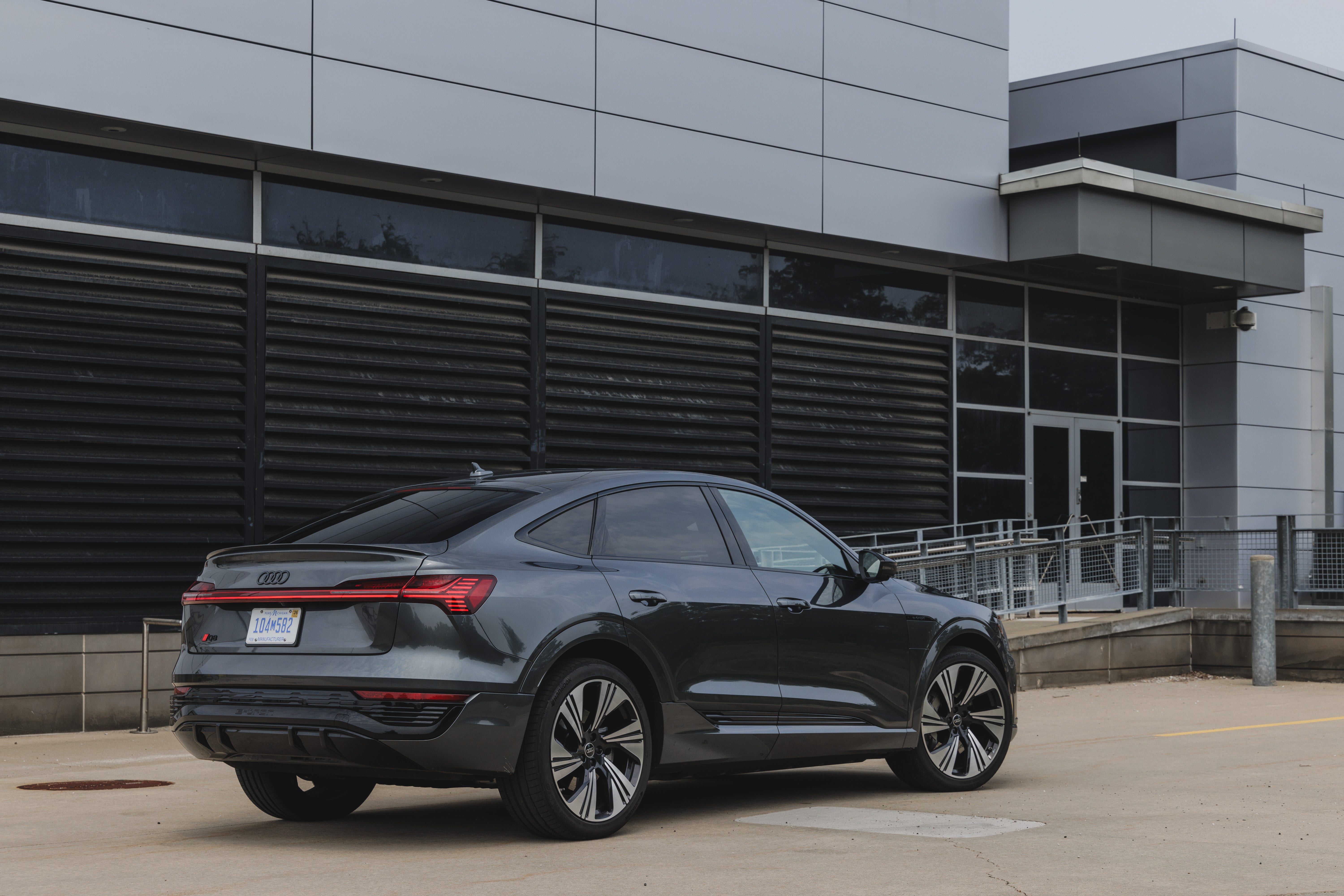 Q8 e-tron
