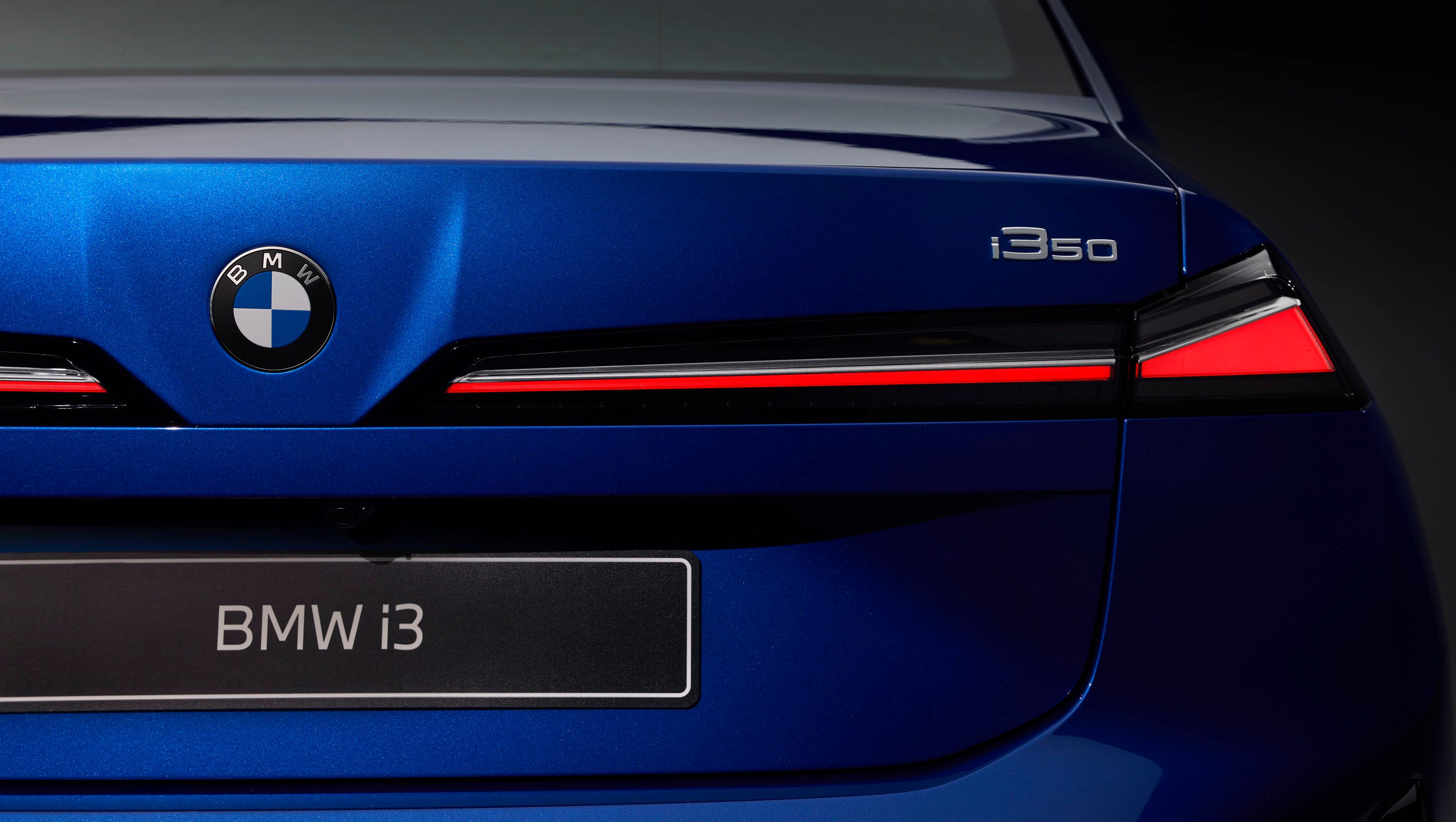 i3