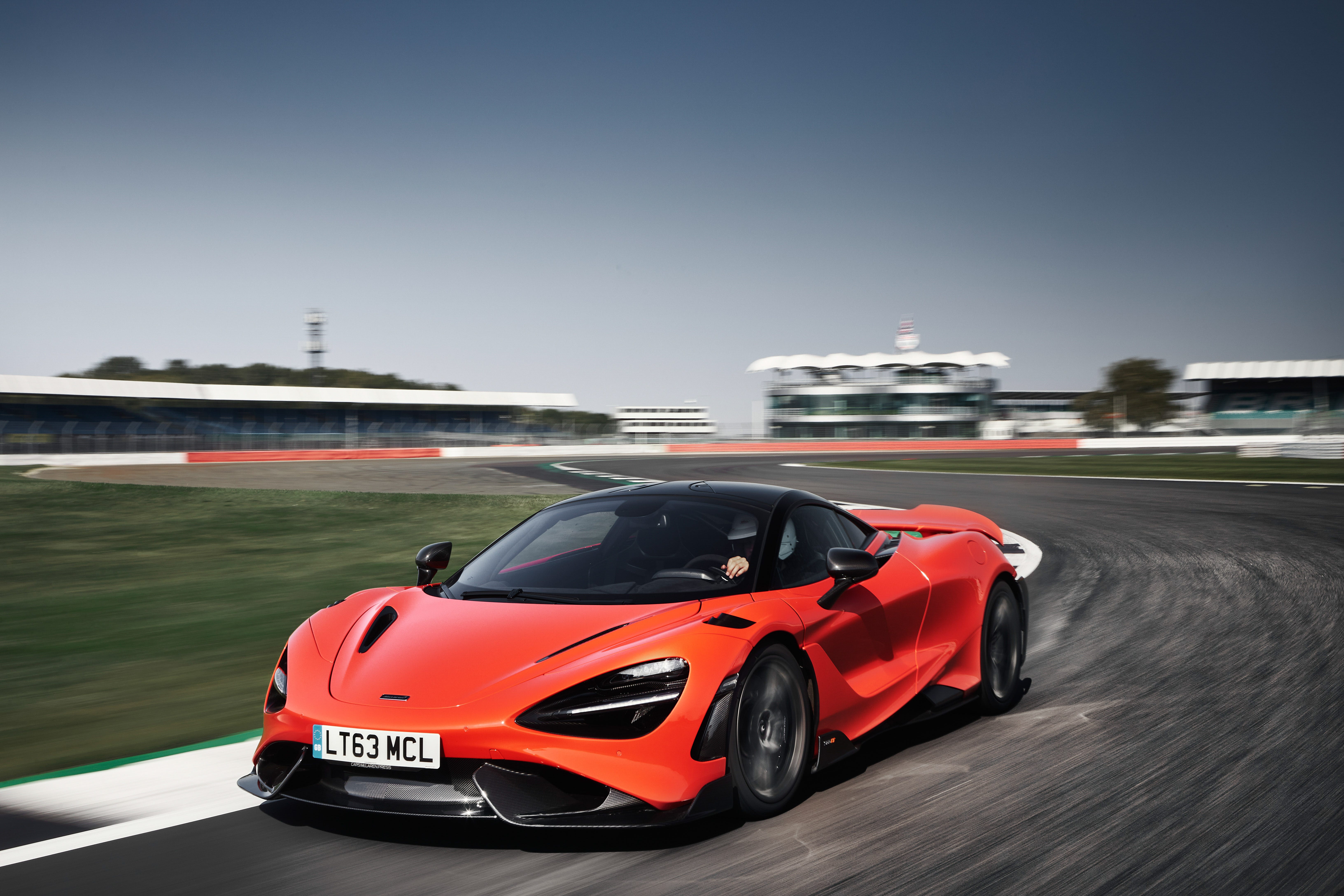 765LT
