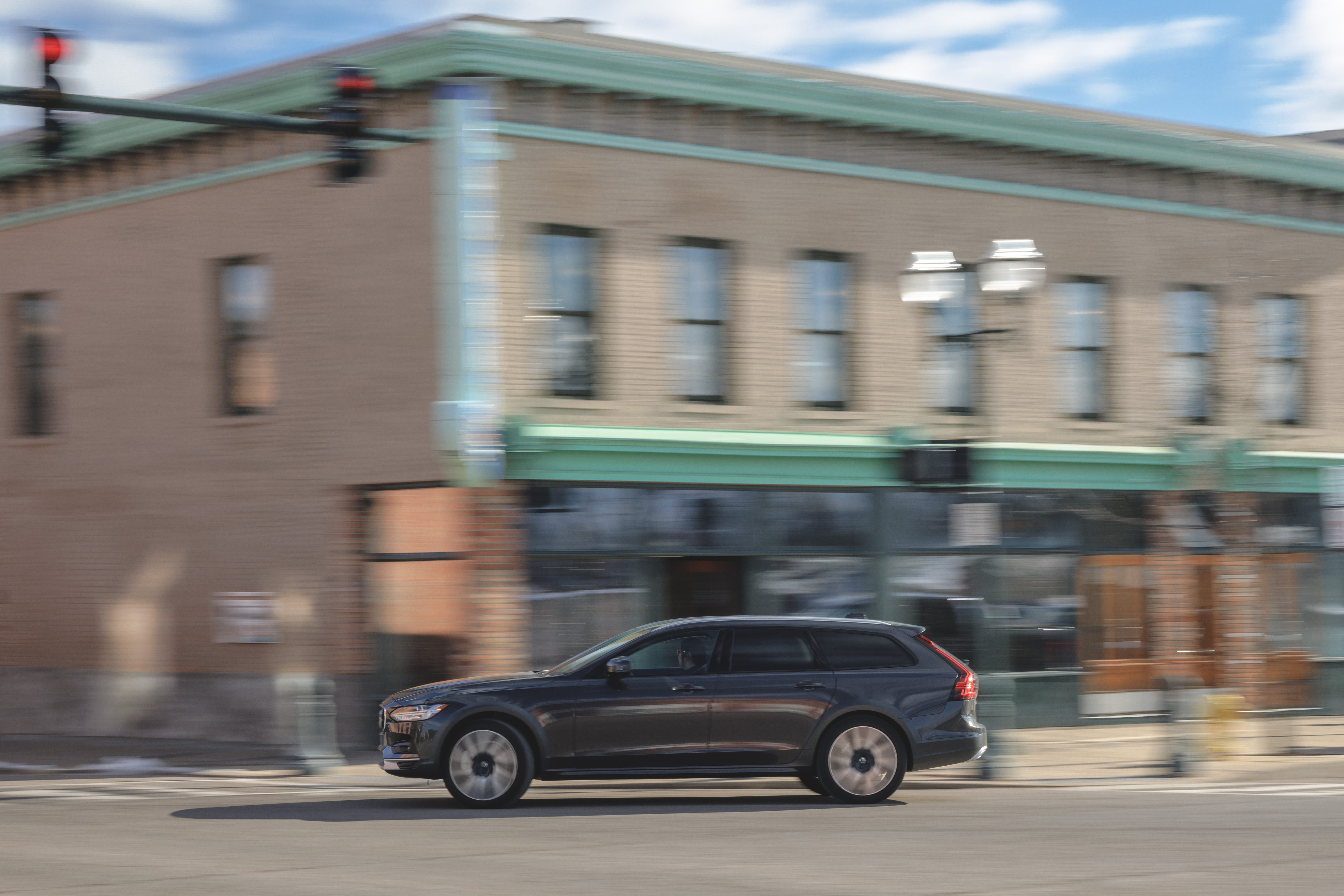 V90 Cross Country