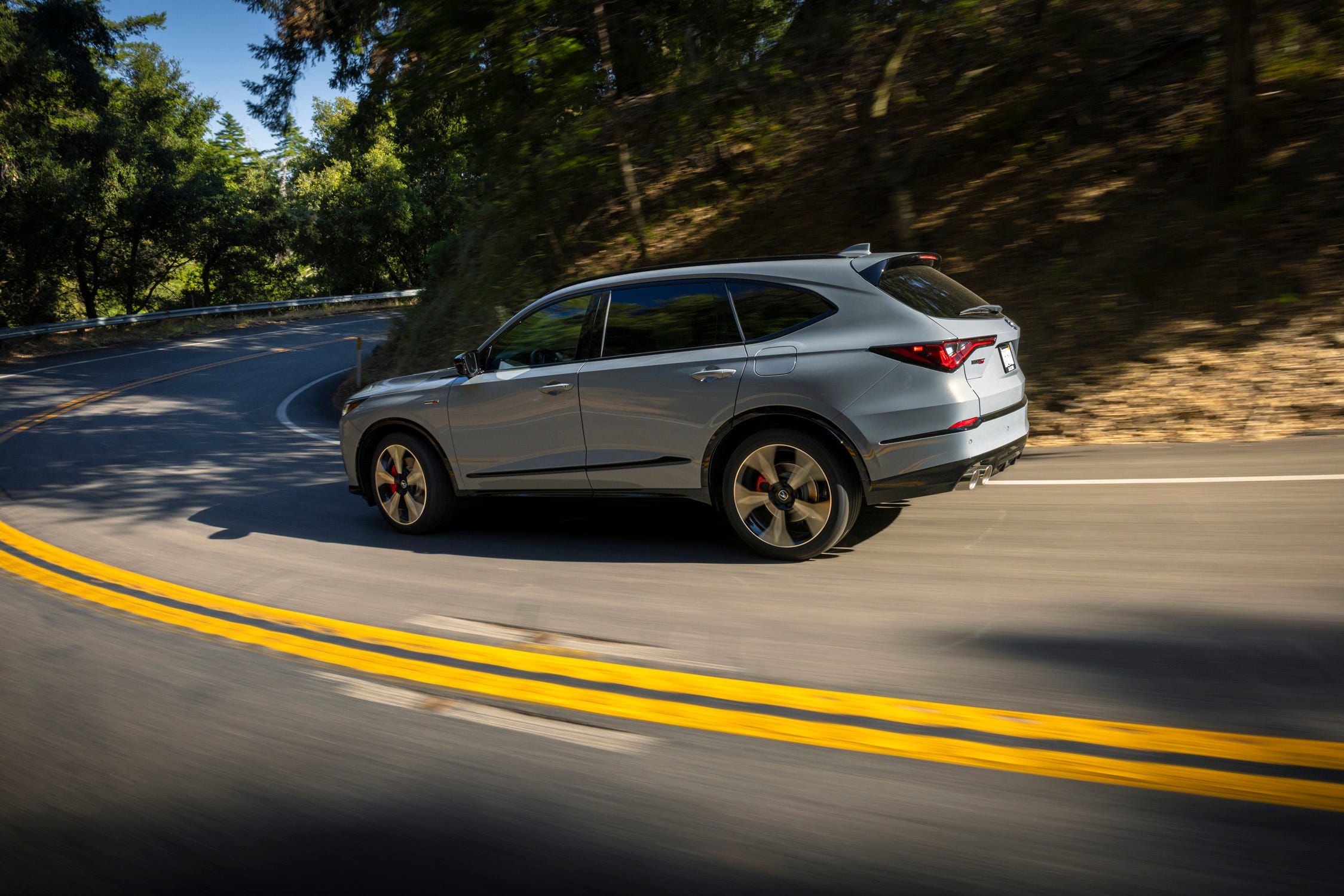 Continue clicking to see more images of the 2025 Acura MDX Type S.