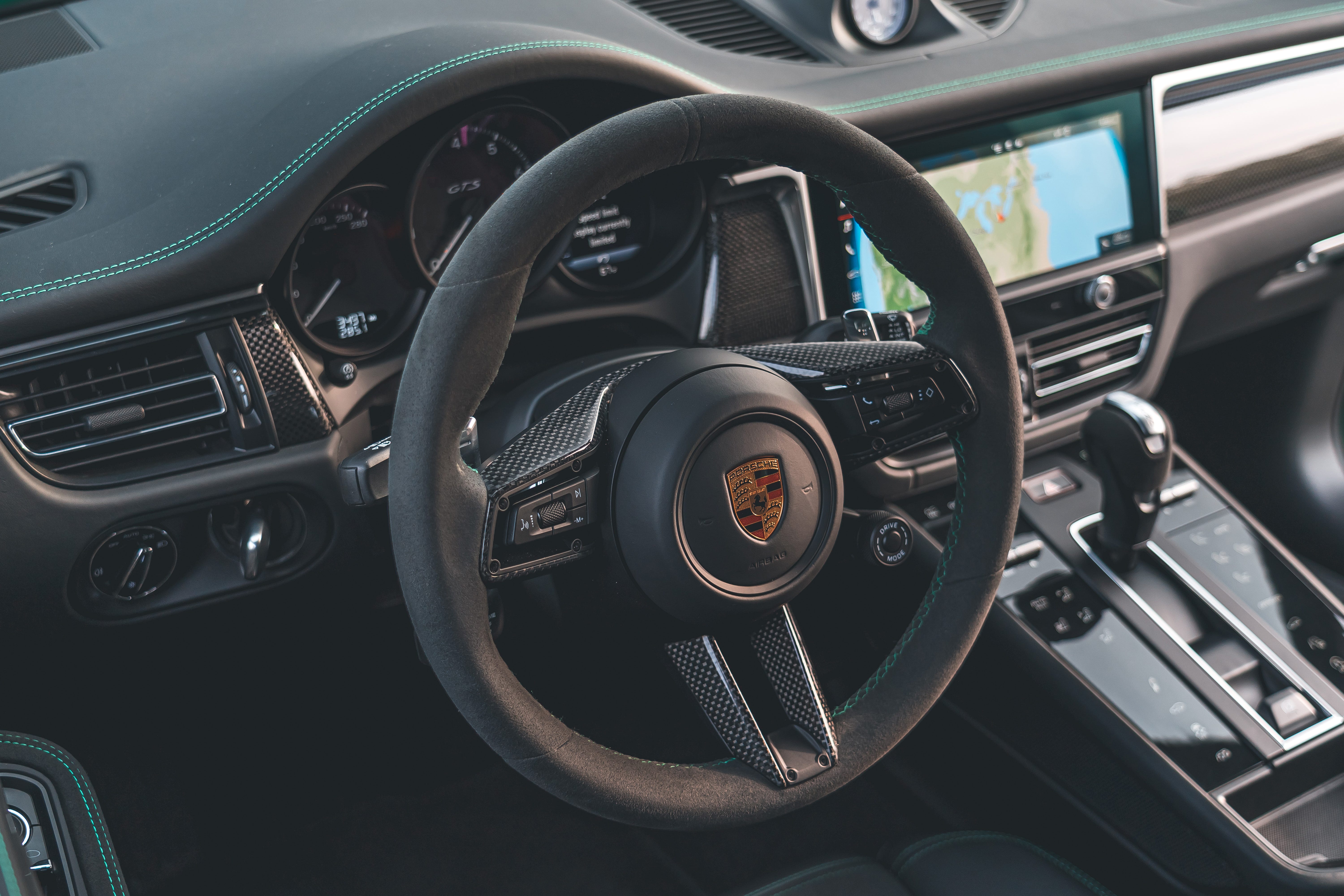 Macan GTS