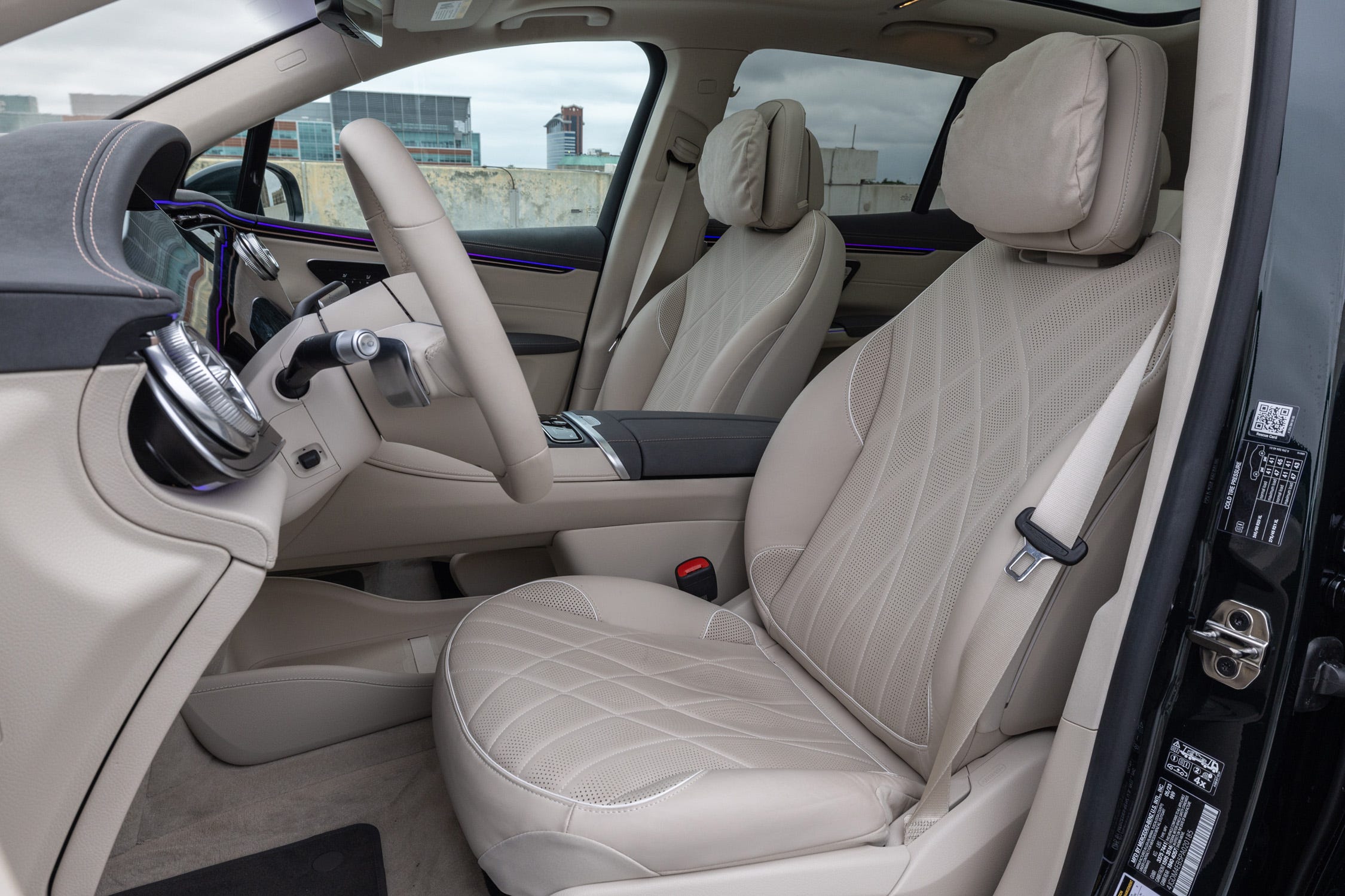 Mercedes-Benz EQS400 SUV Tested: More for Less