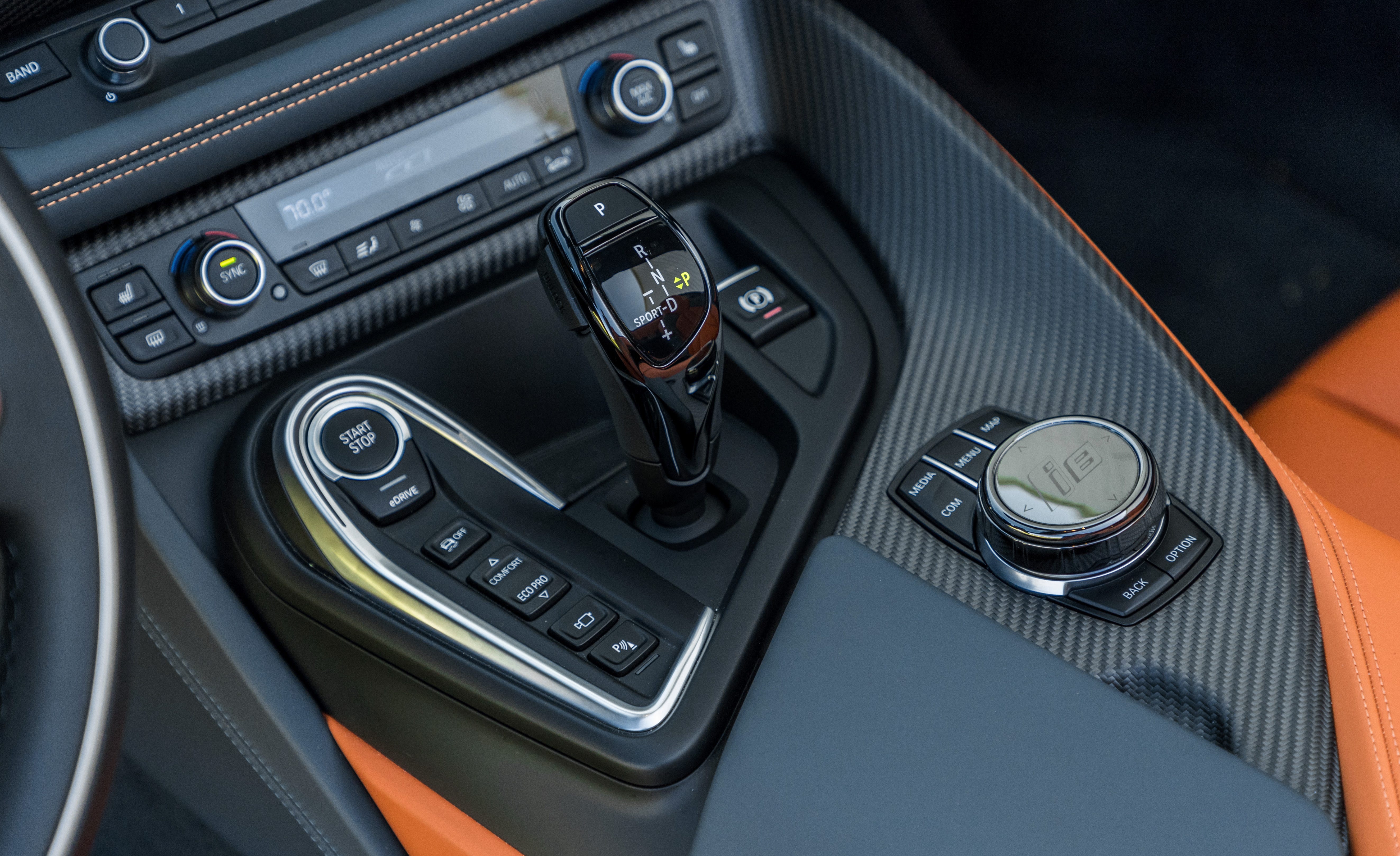 i8