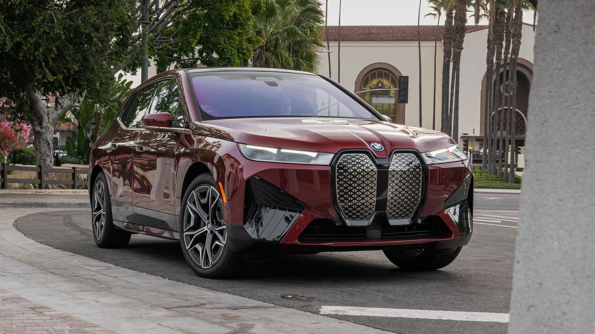 BMW iX