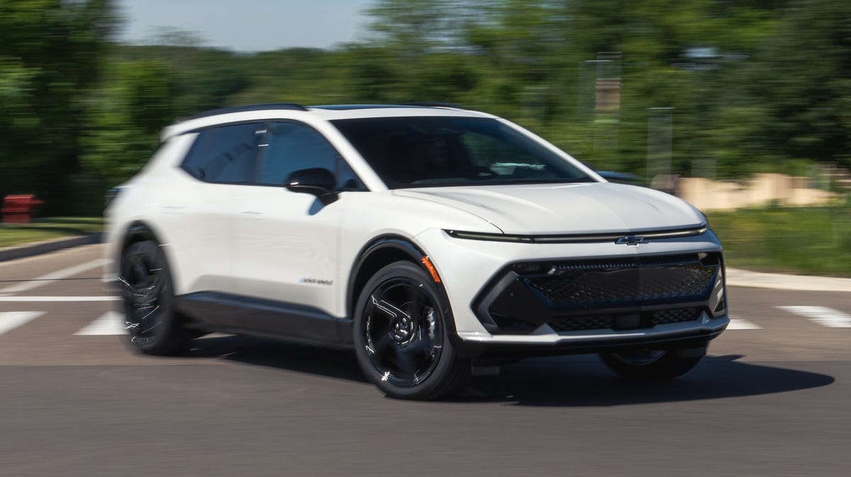 Equinox EV photo