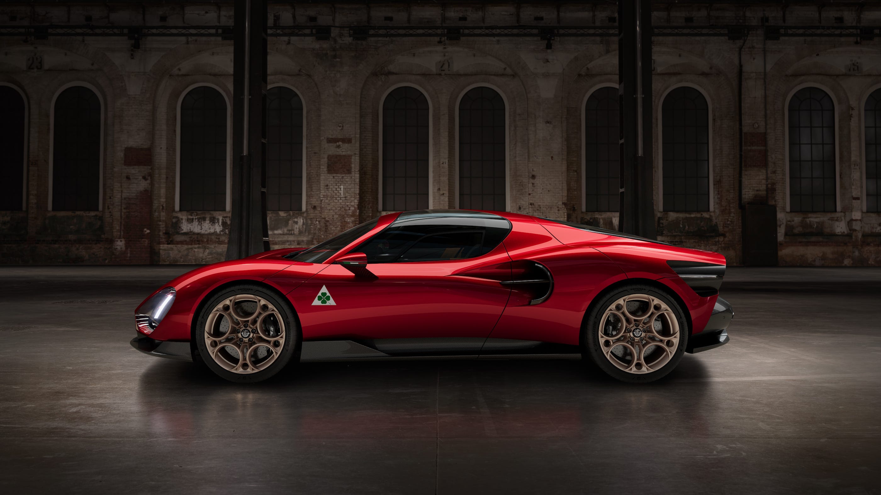 33 Stradale