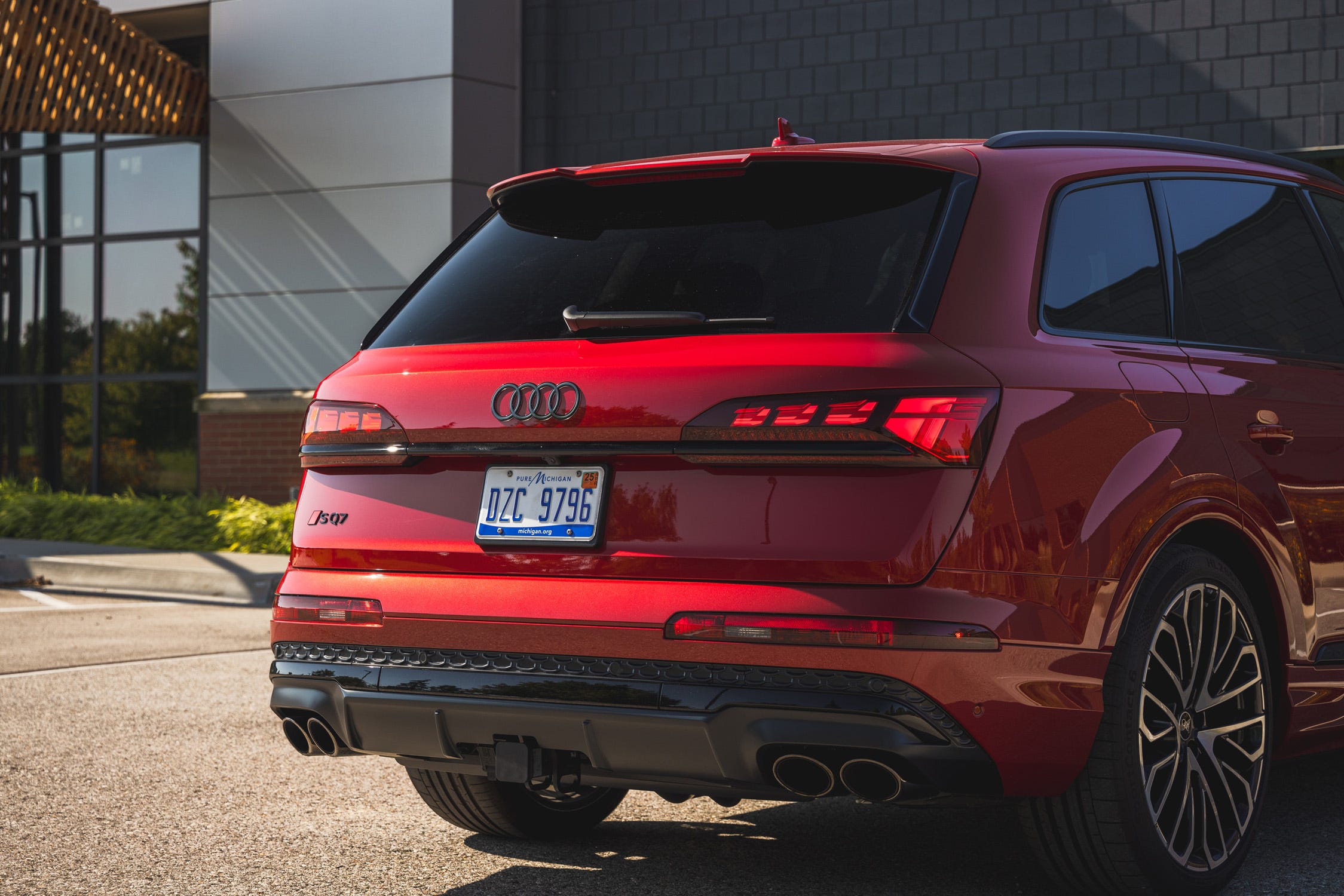 SQ7