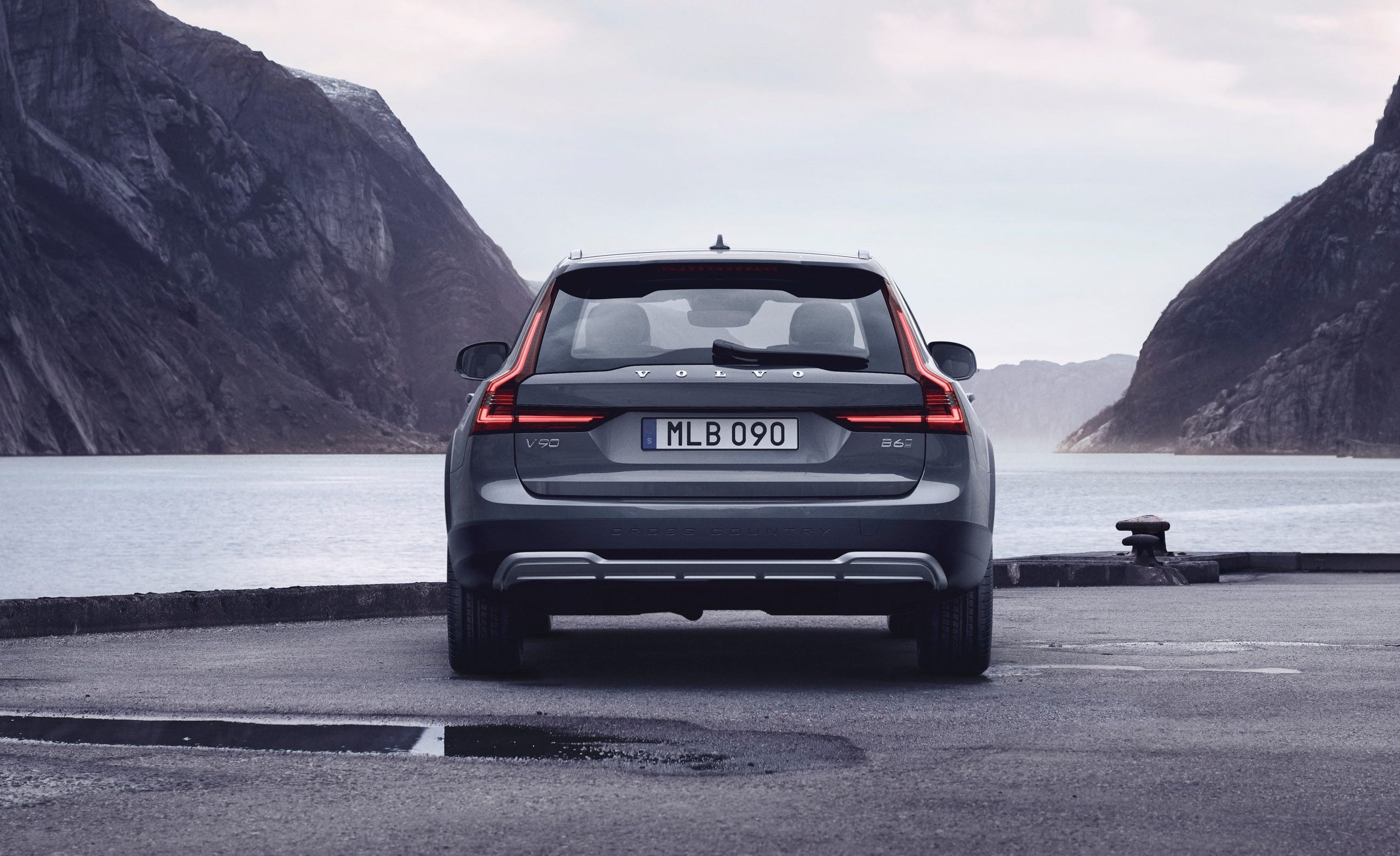 S90