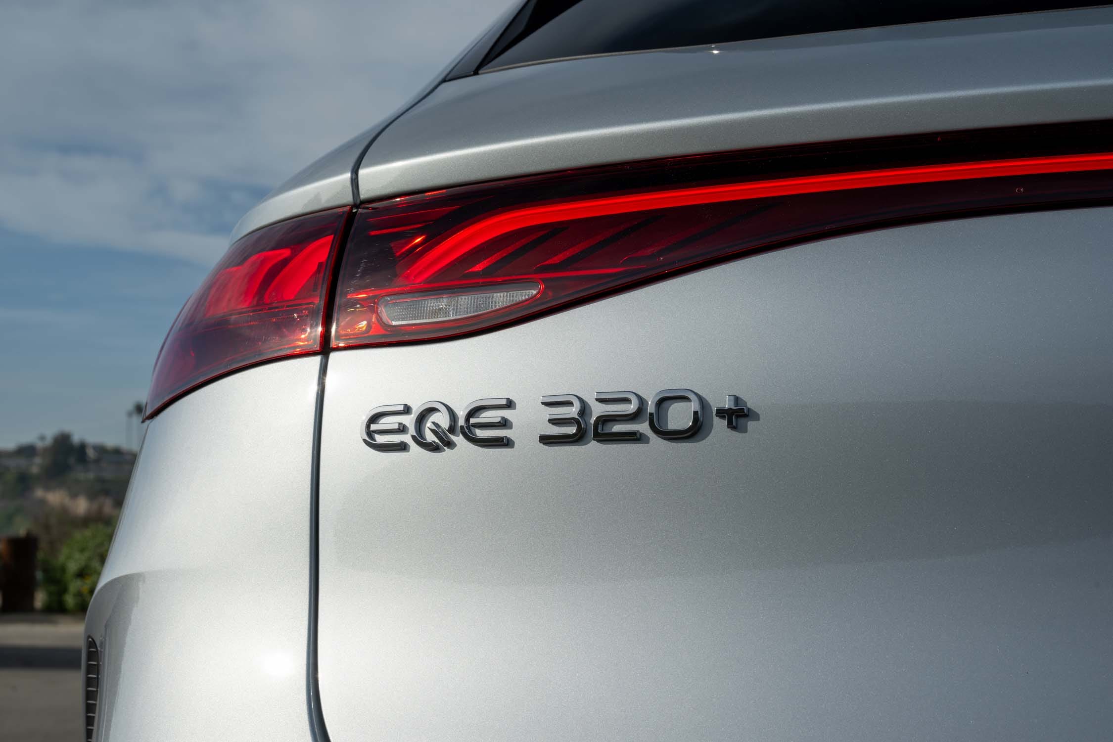EQE SUV