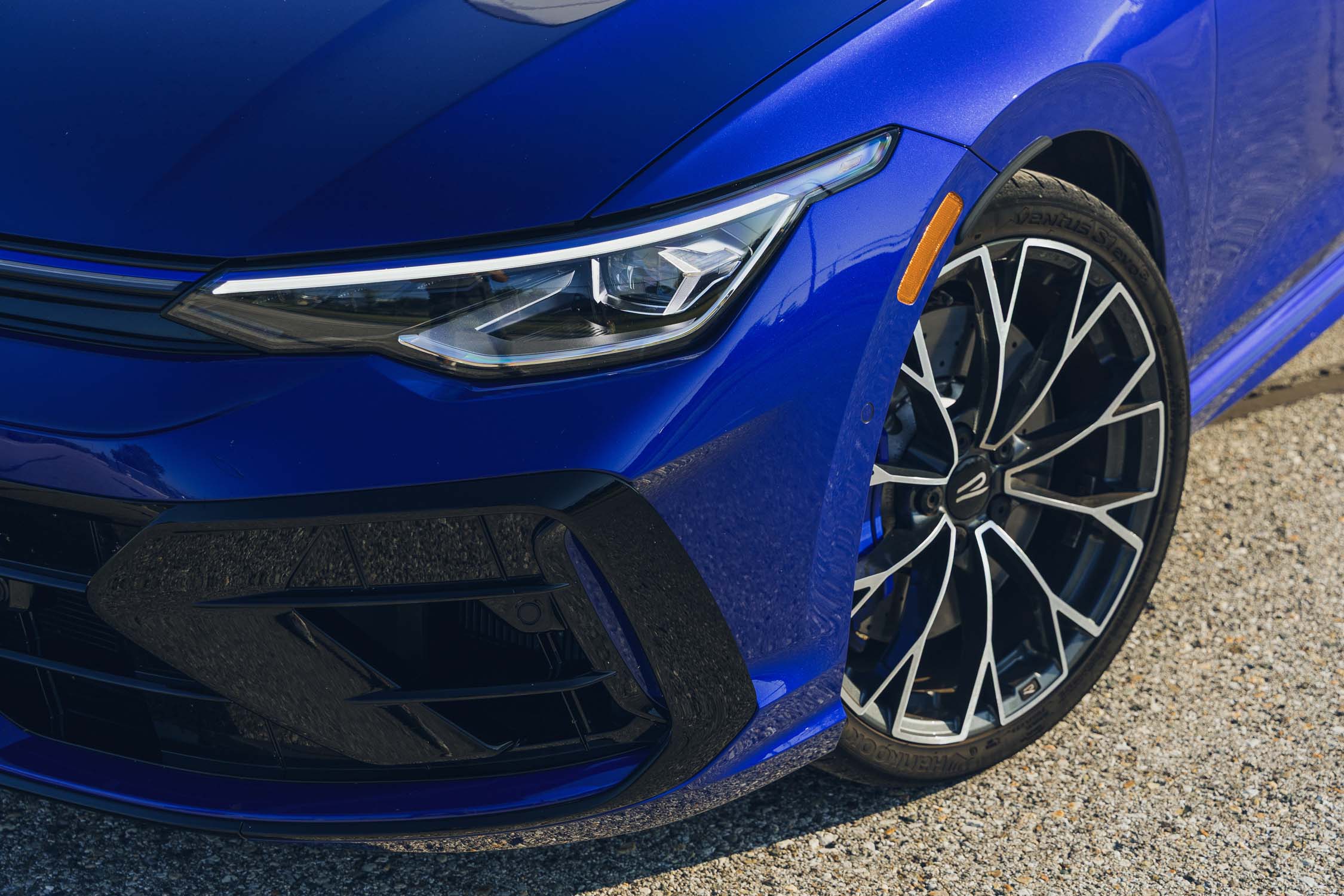 Golf R