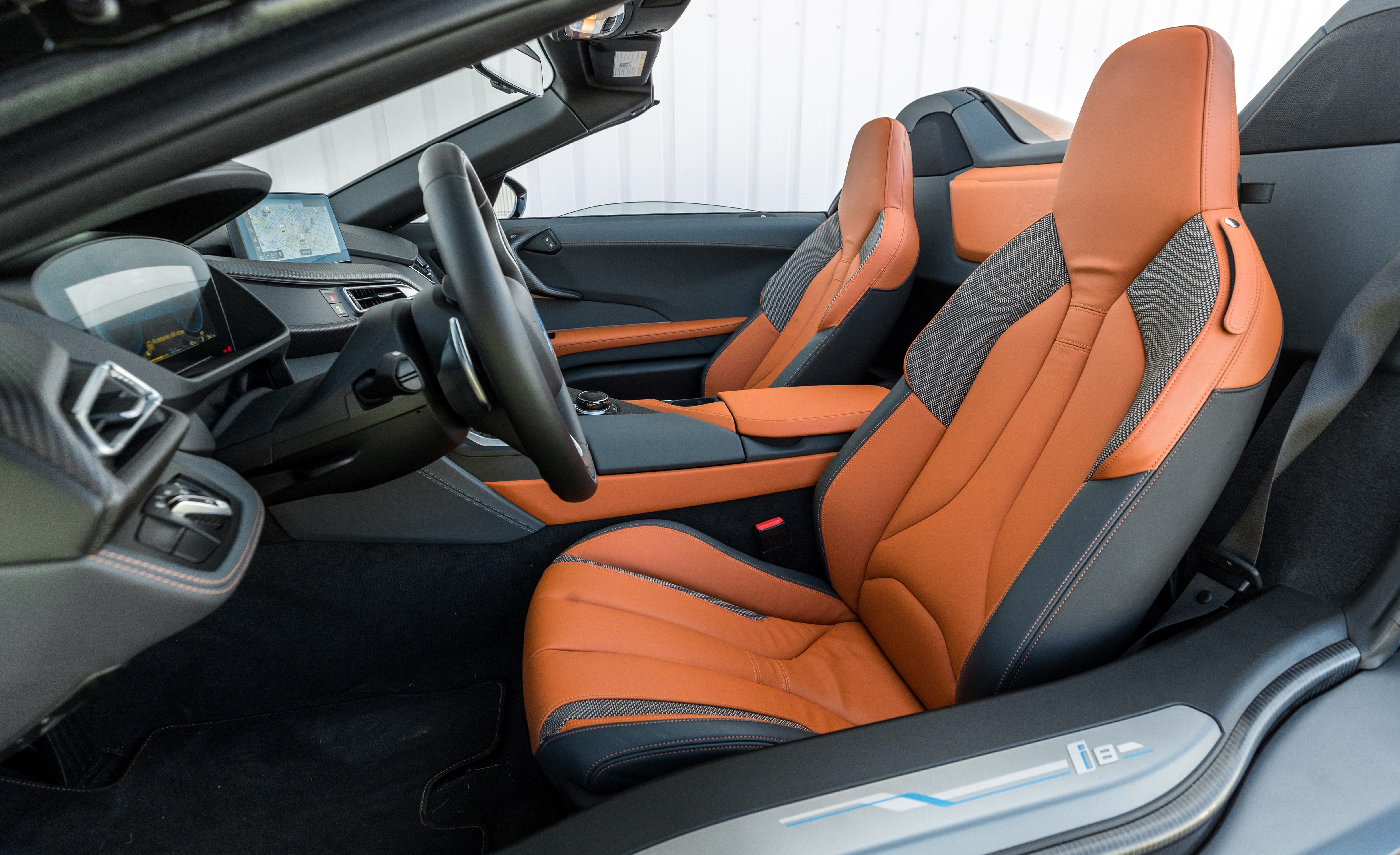 i8