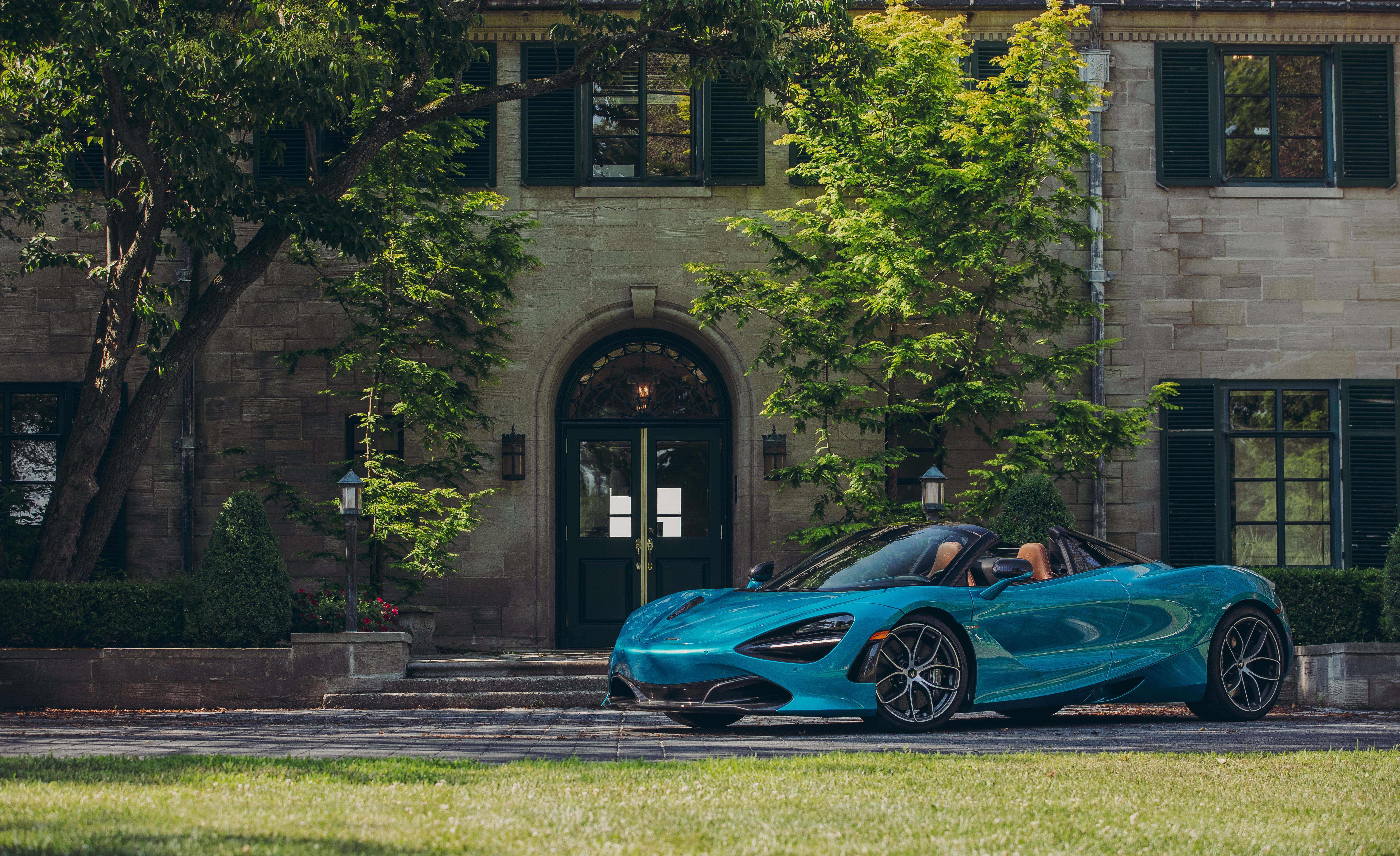 720S