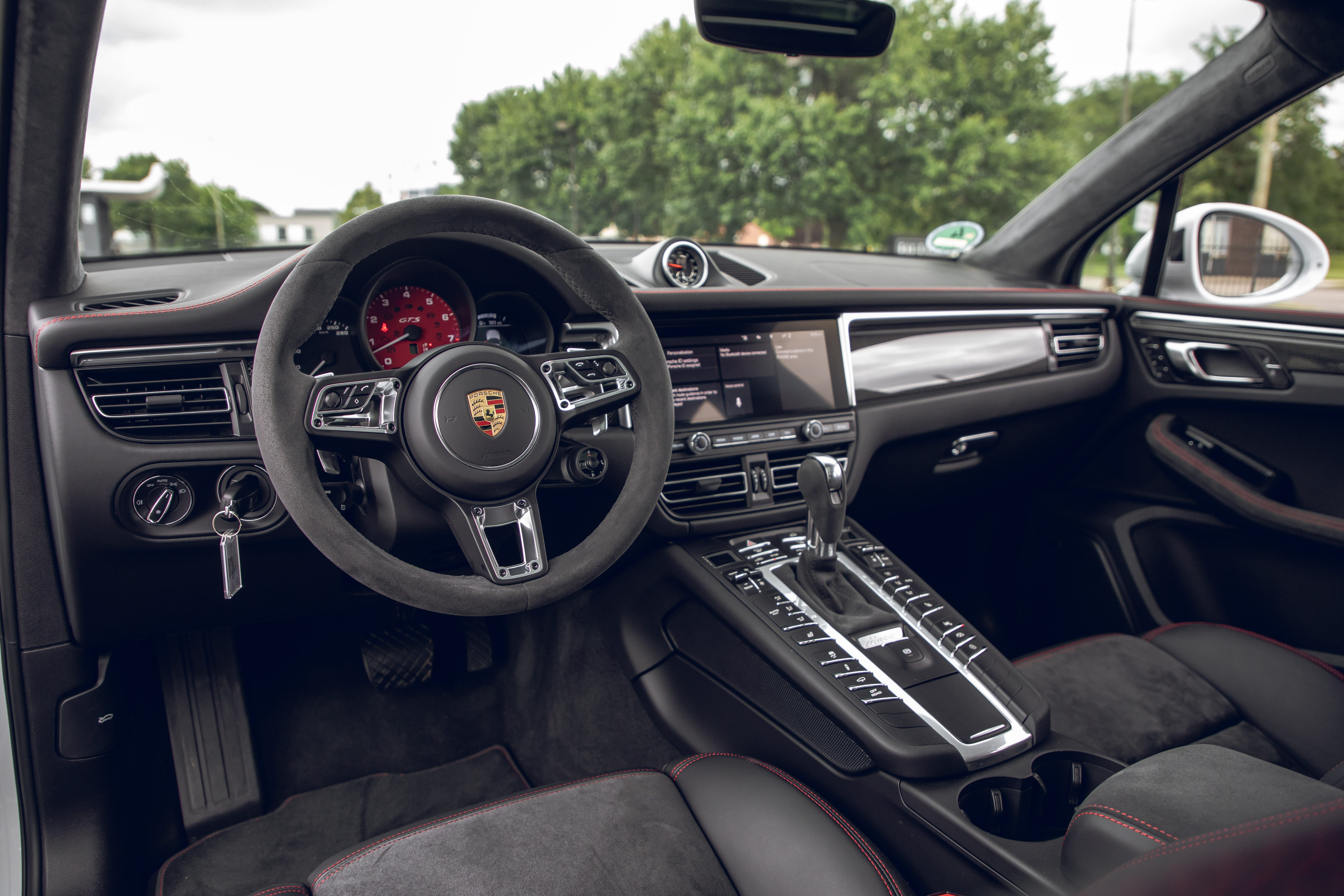 Macan GTS