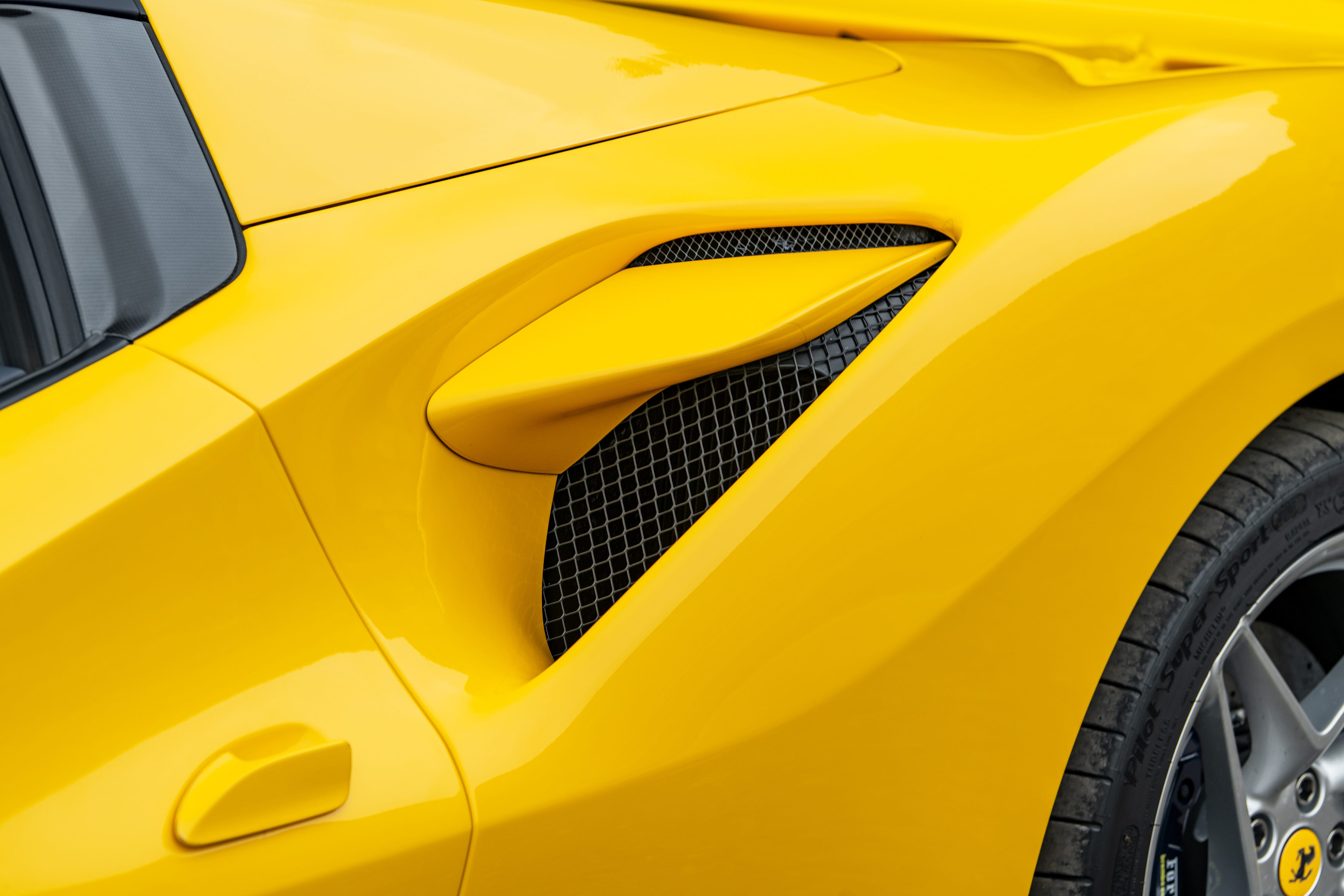 F8 Tributo / Spider