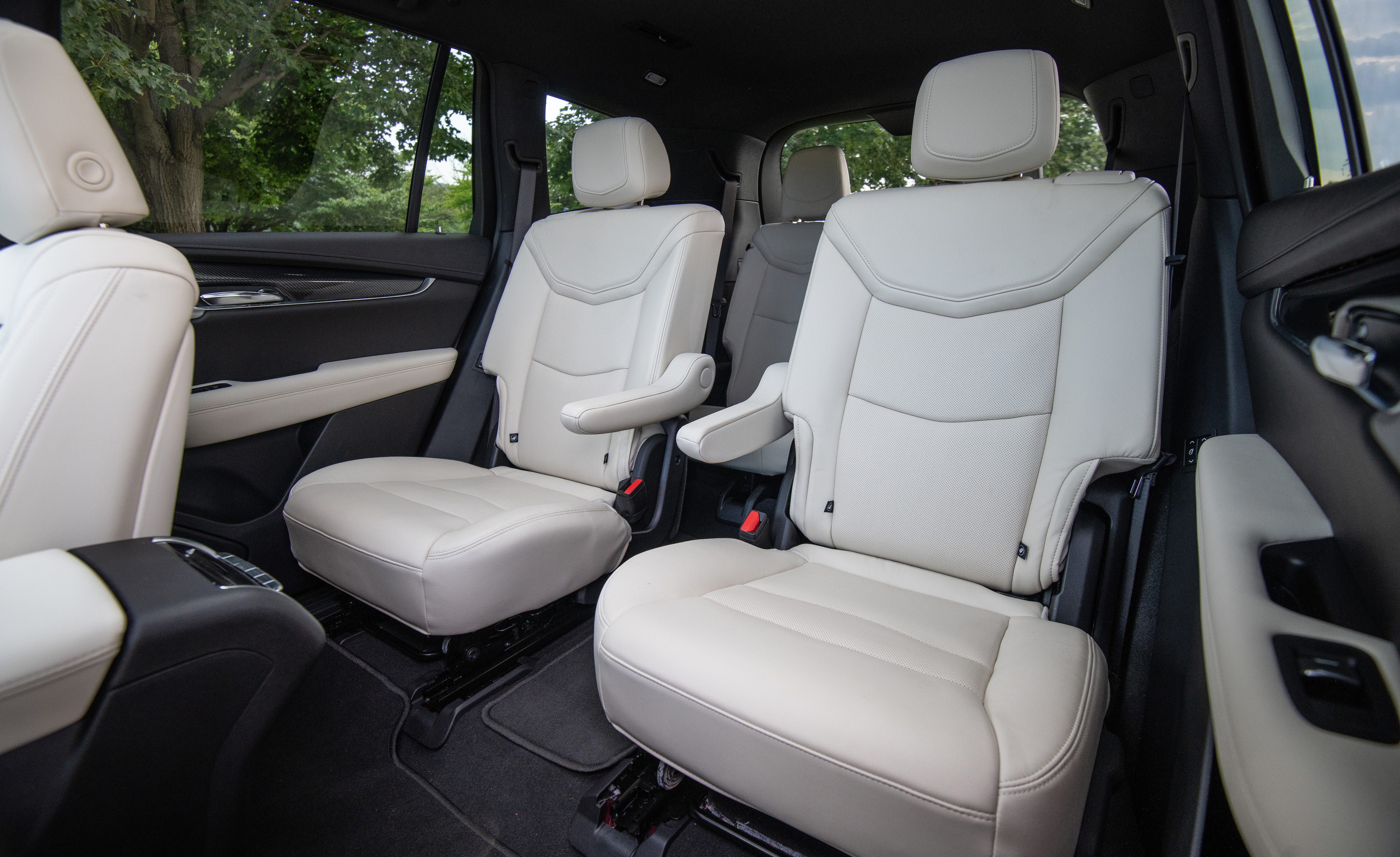 XT6