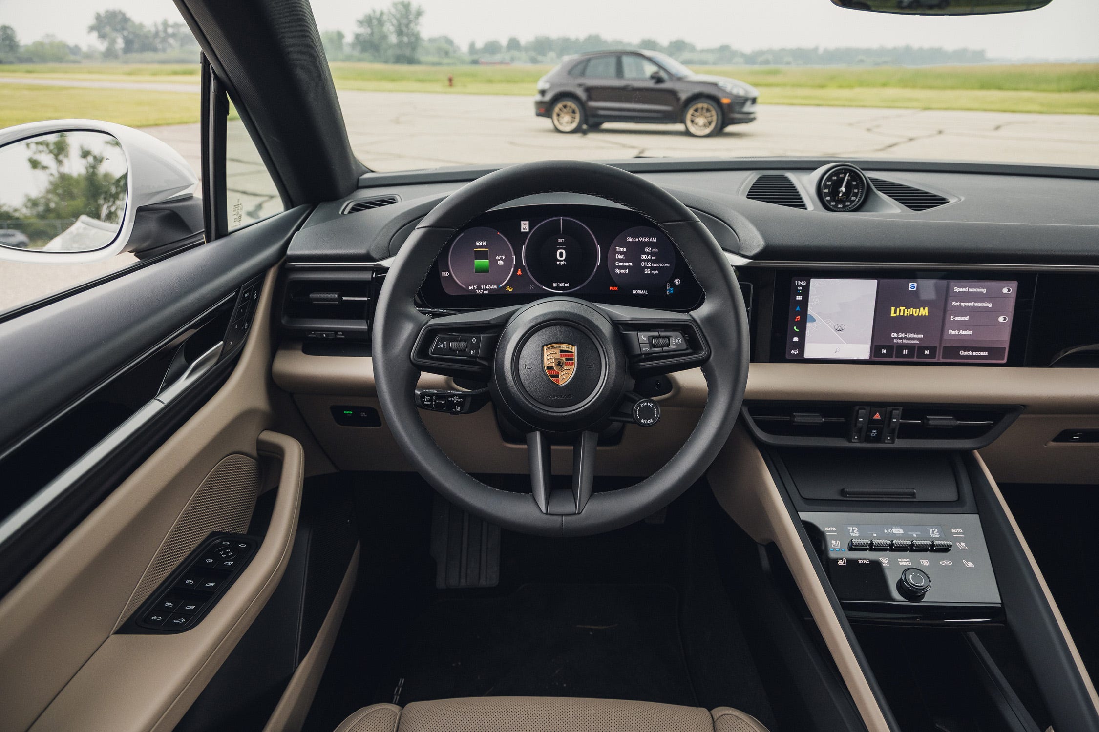 Macan Electric