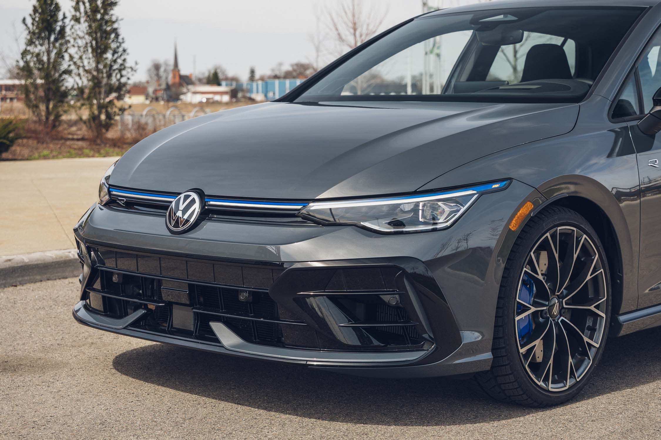Golf R