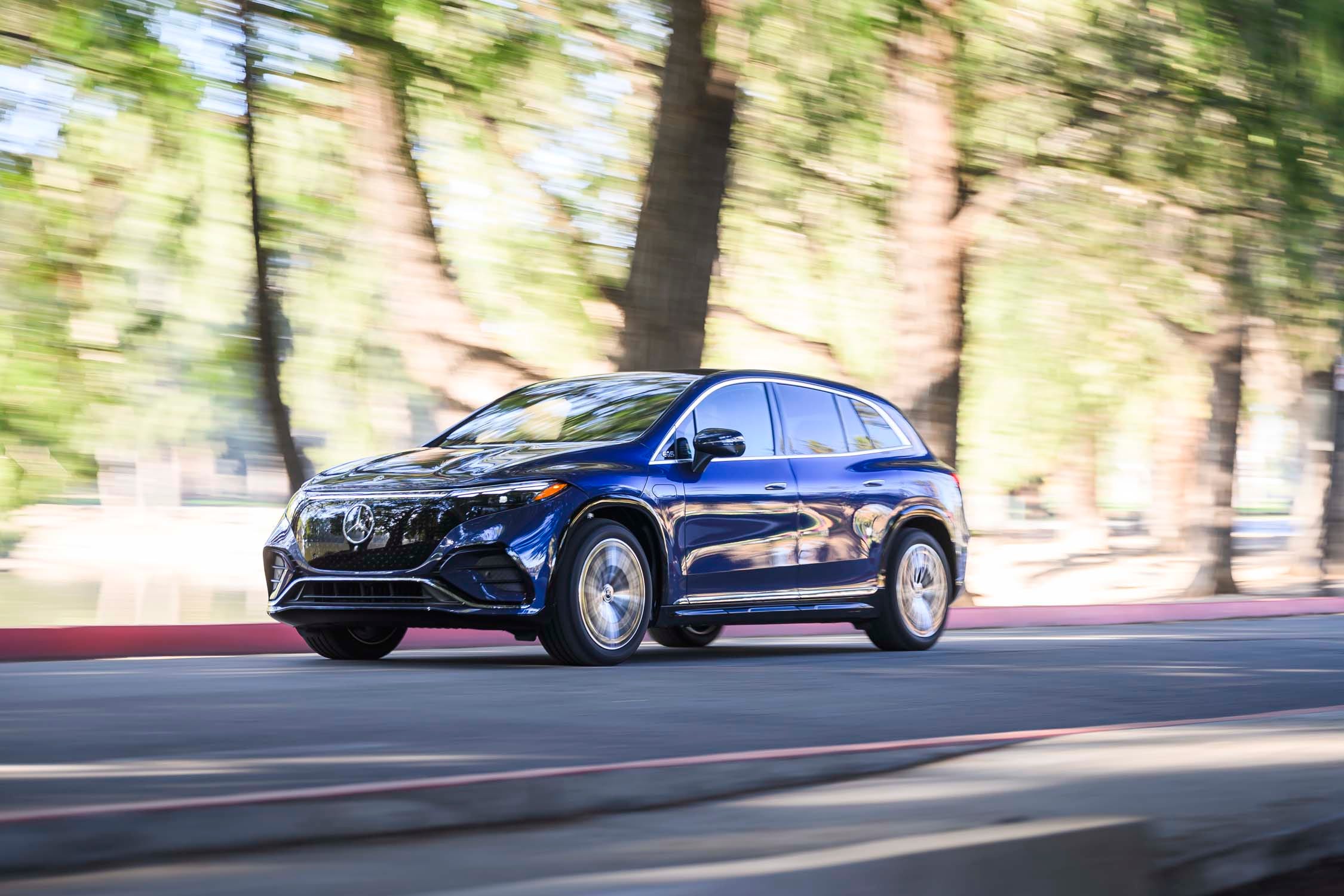 EQS SUV