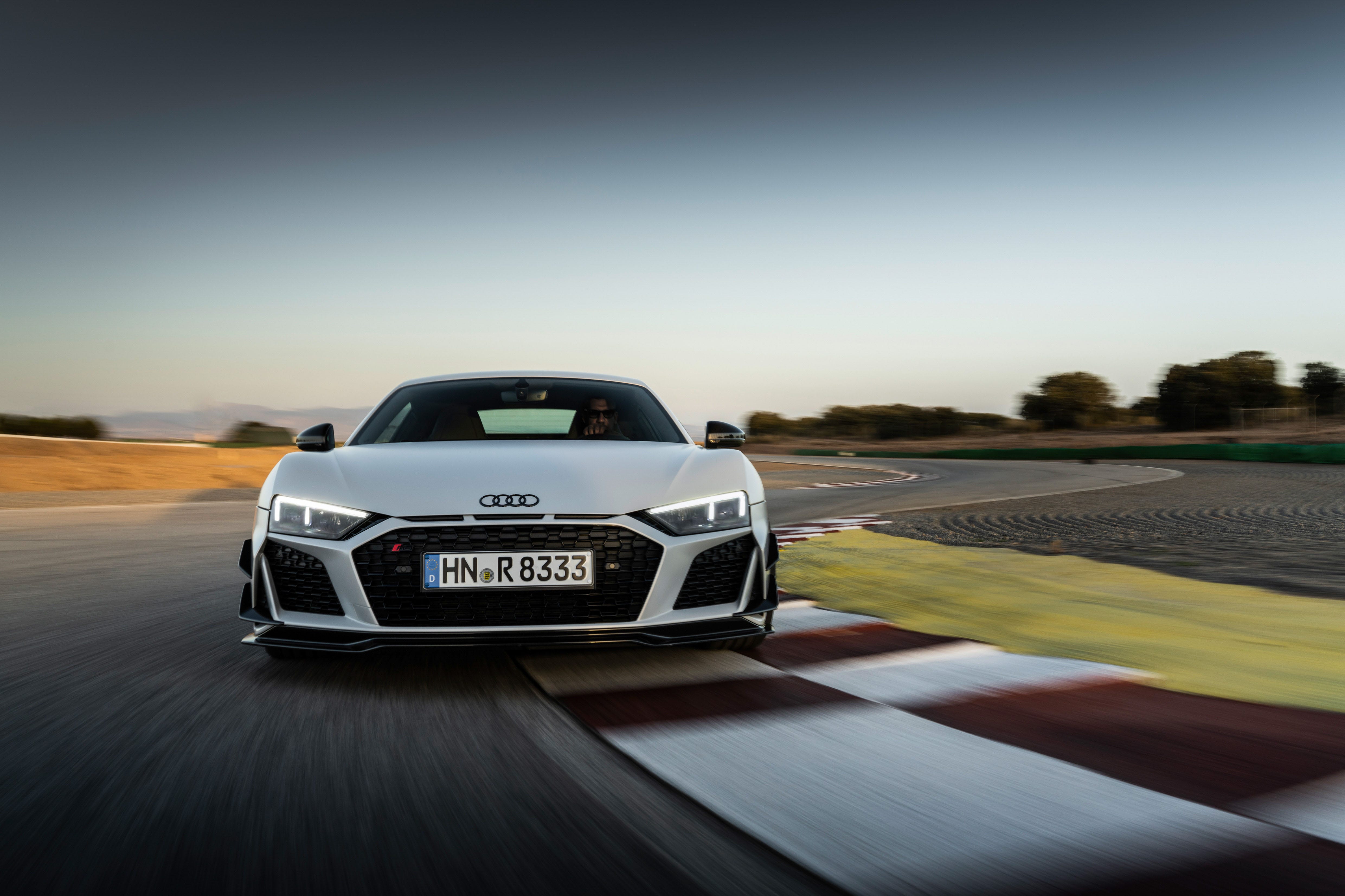R8